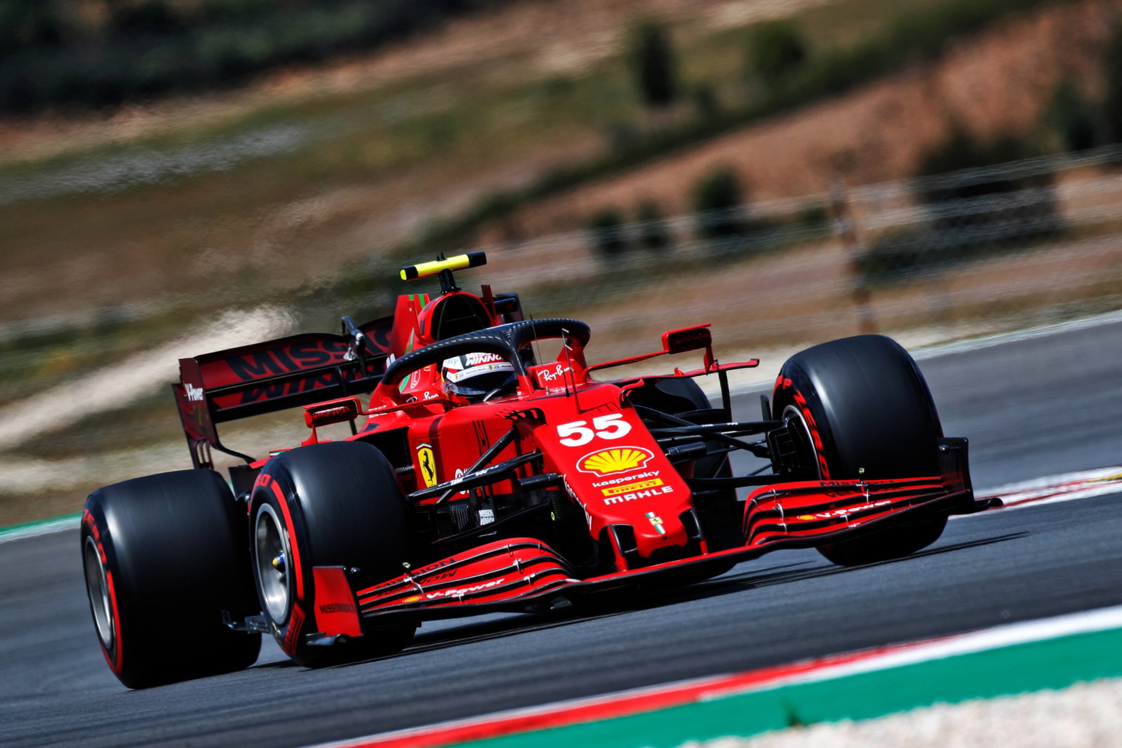 Carlos Sainz Jr (ESP) Ferrari SF-21.