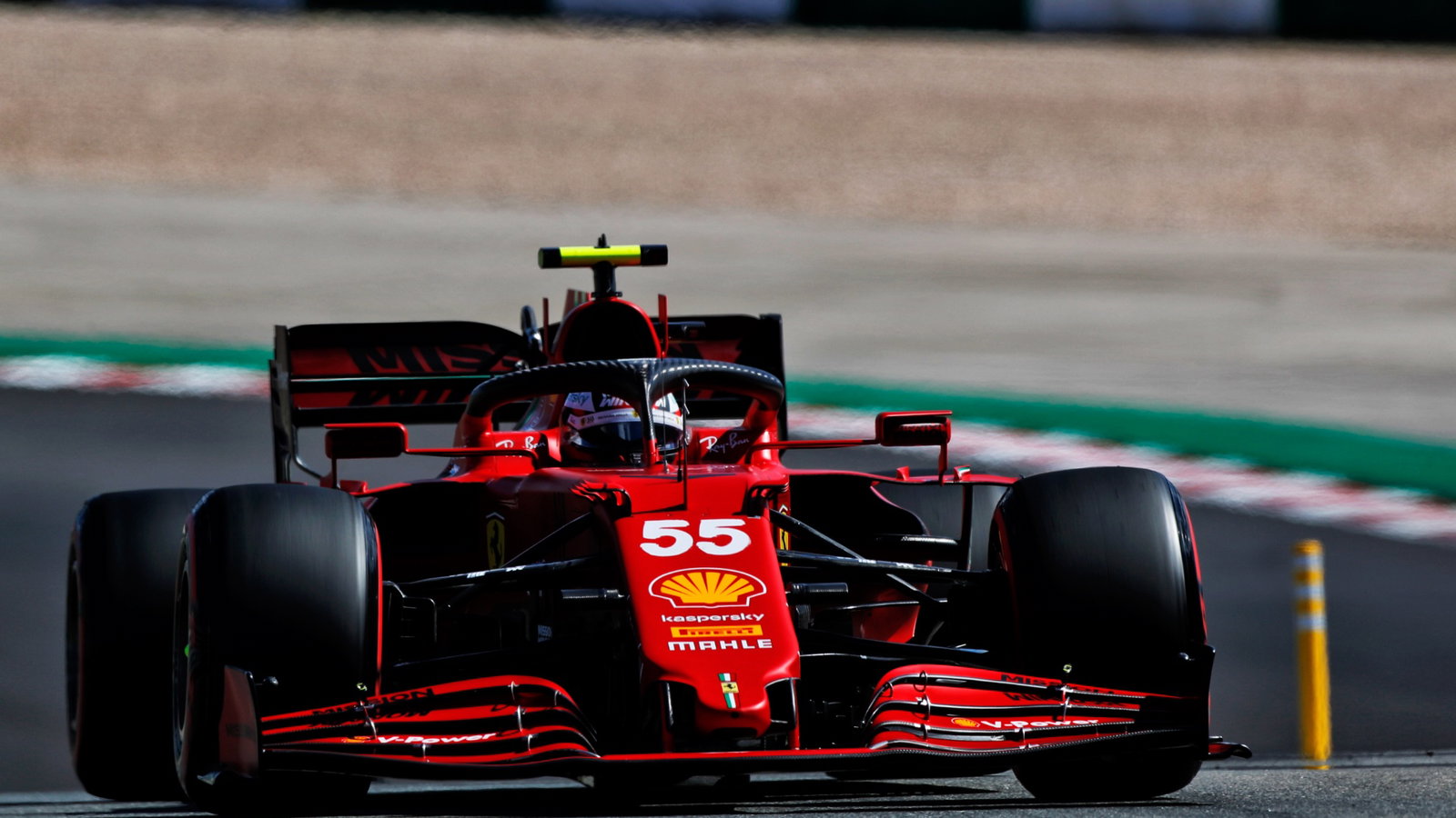 Carlos Sainz Jr (ESP) Ferrari SF-21.