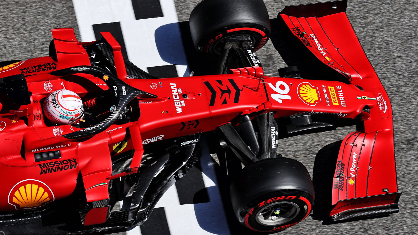 Charles Leclerc (MON) Ferrari SF-21.