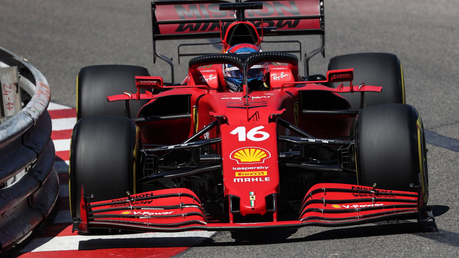 Charles Leclerc (MON) Ferrari SF-21.