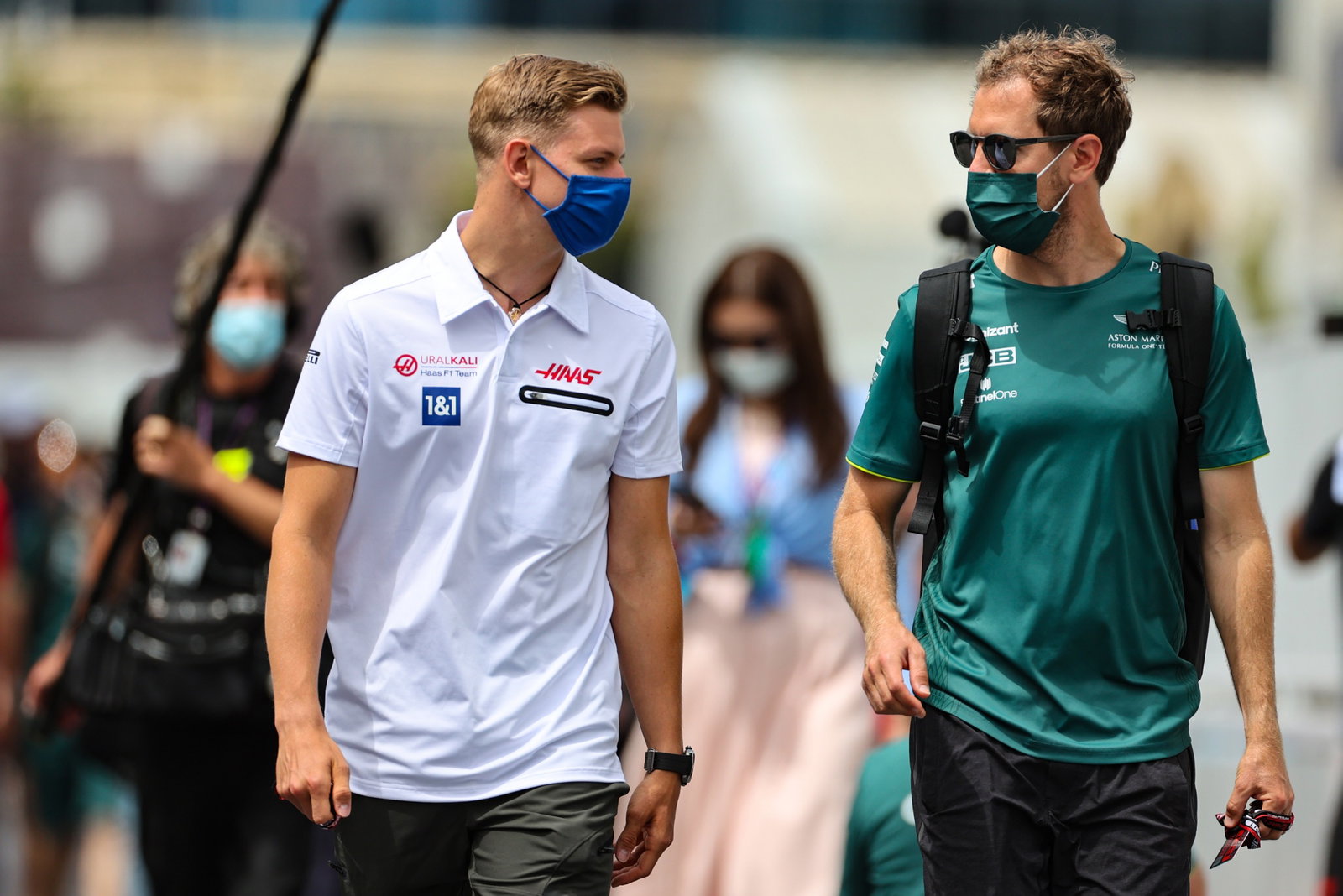 (L to R): Mick Schumacher (GER) Haas F1 Team with Sebastian Vettel (GER) Aston Martin F1 Team.