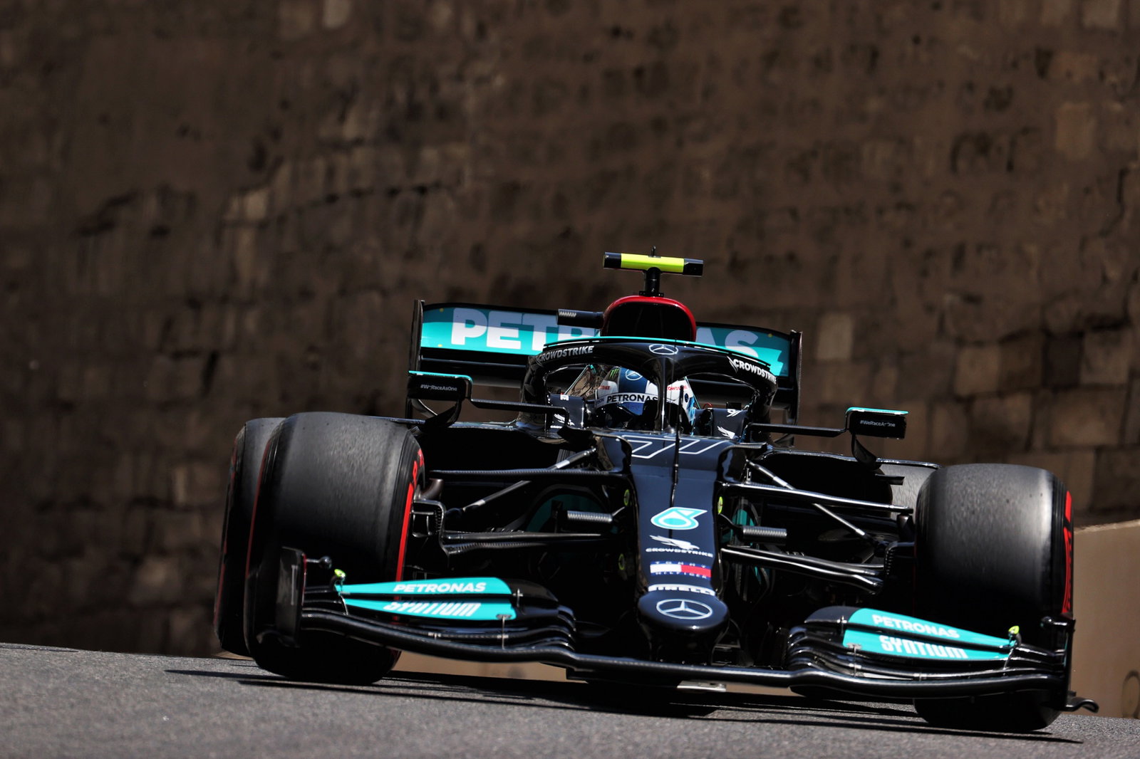 Valtteri Bottas (FIN) Mercedes AMG F1 W12.