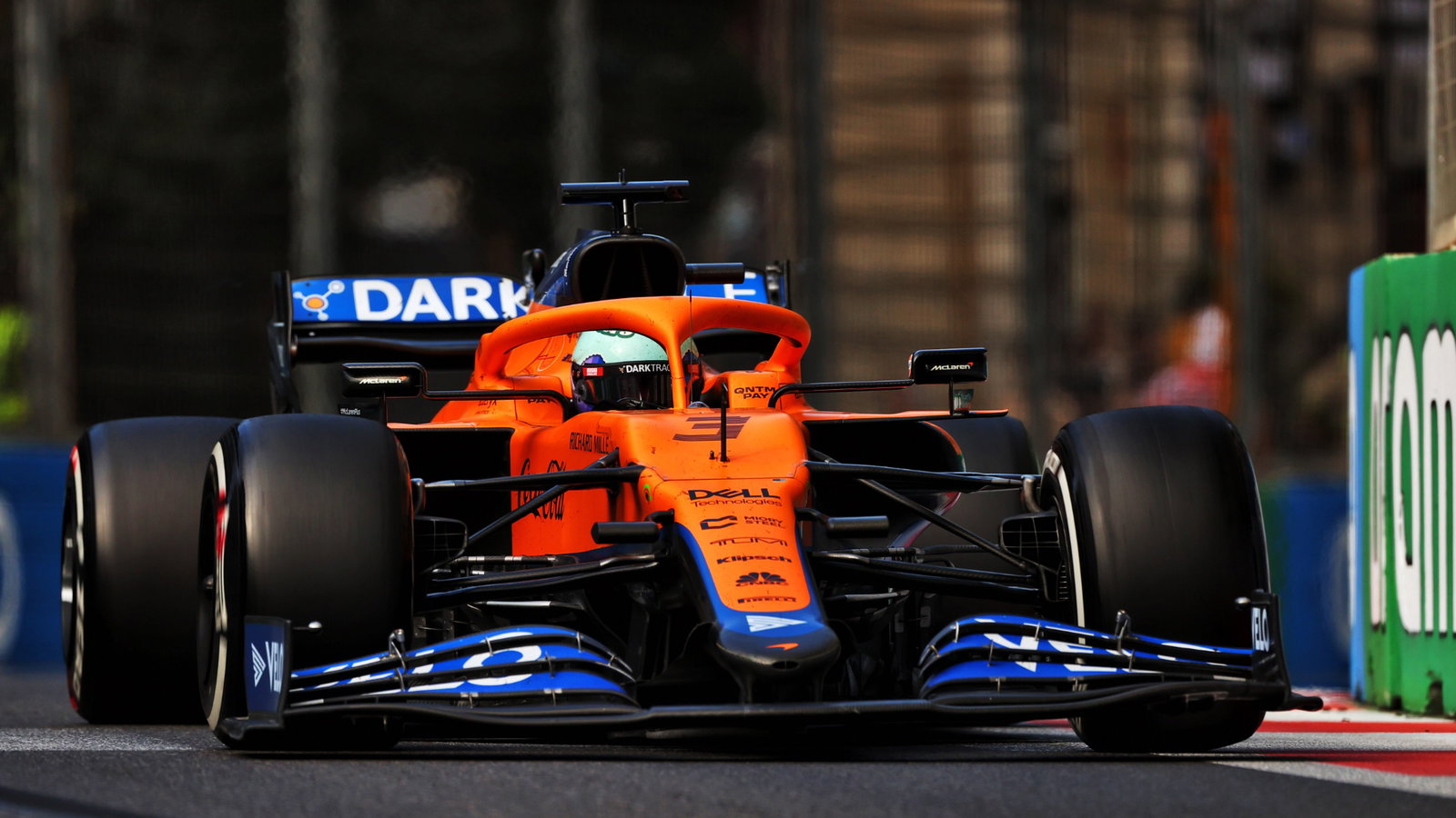 Daniel Ricciardo (AUS) McLaren MCL35M.