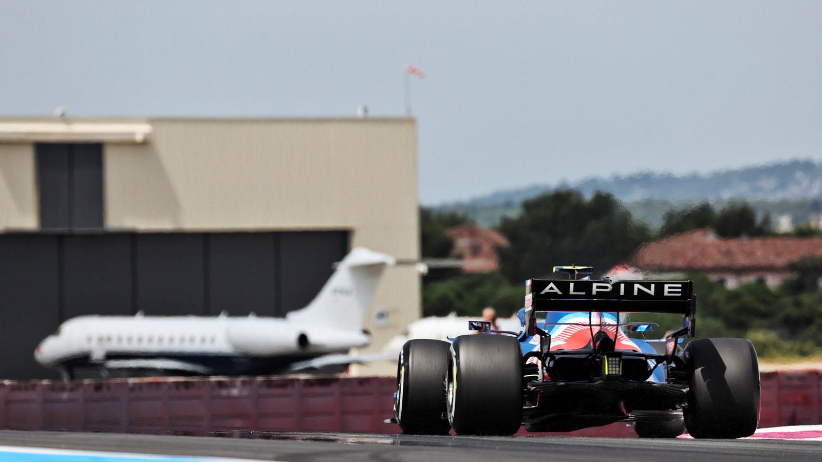 Esteban Ocon (FRA) Alpine F1 Team A521.