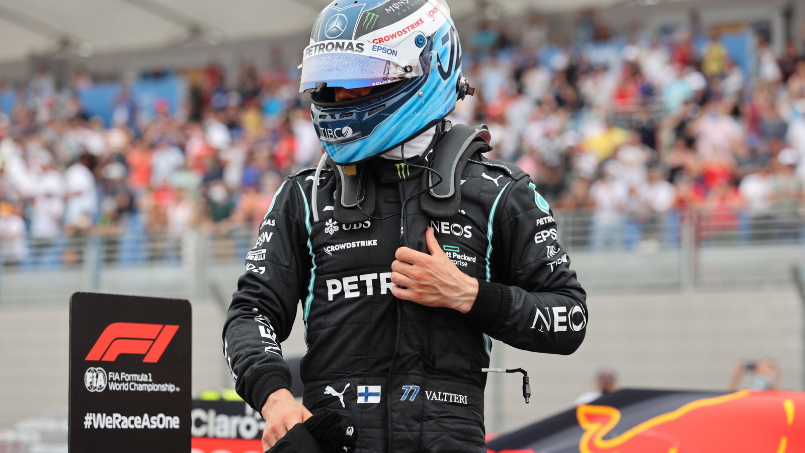 Valtteri Bottas (FIN) Mercedes AMG F1.