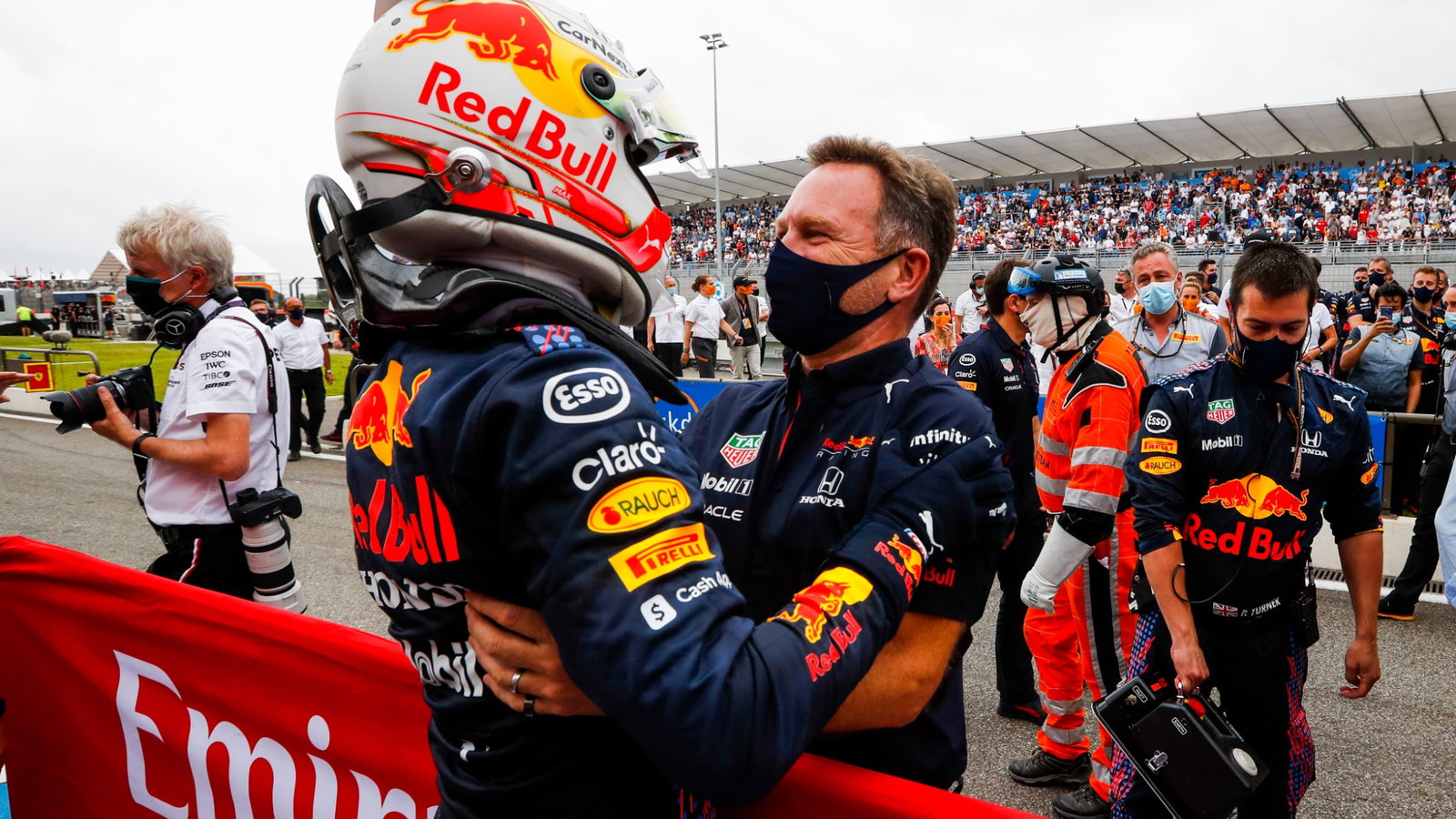 (L to R): Race winner Max Verstappen (NLD) Red Bull Racing celebrates with Christian Horner (GBR) Red Bull Racing Team Principal in parc ferme.
