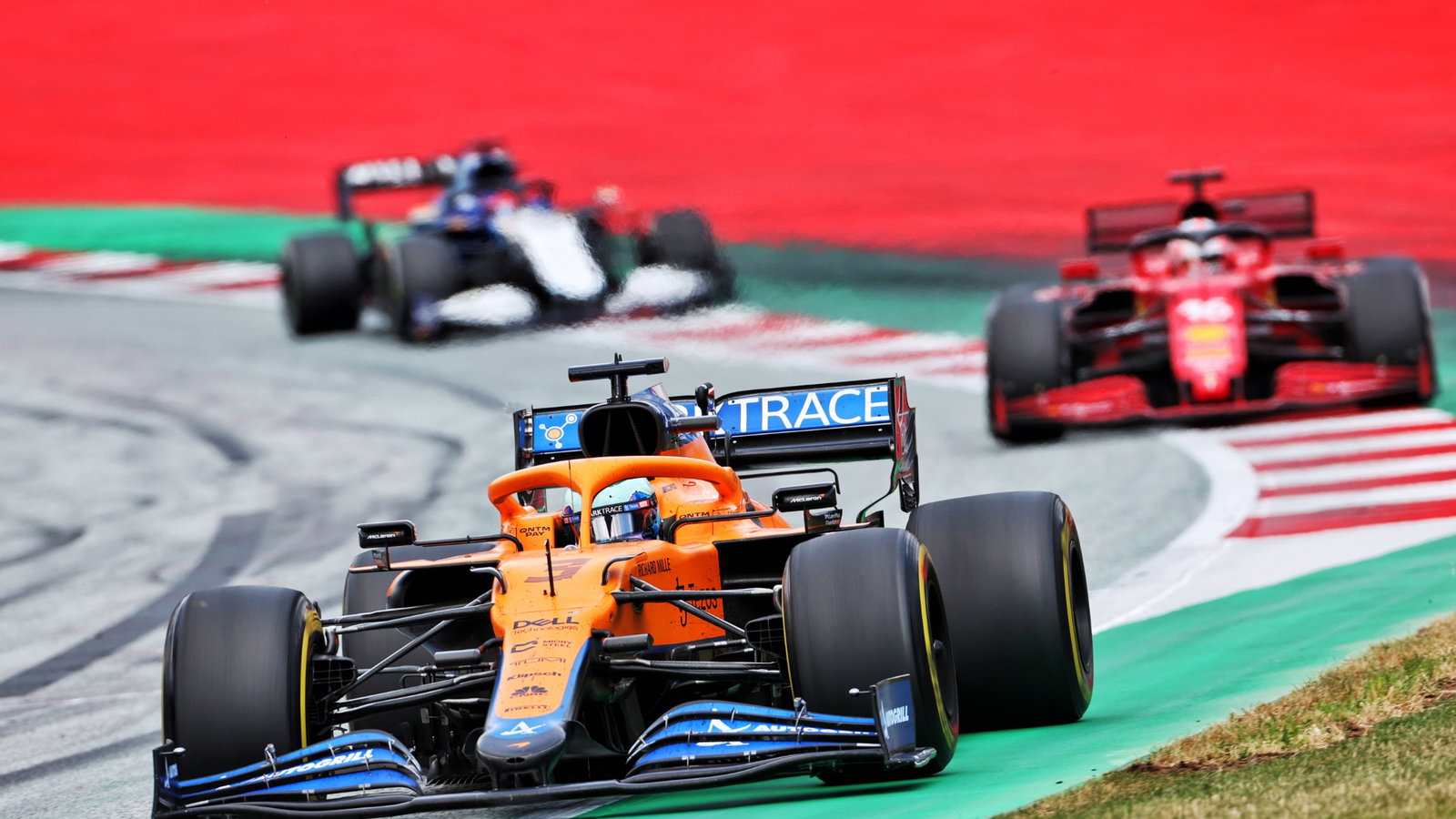 Daniel Ricciardo (AUS) McLaren MCL35M.