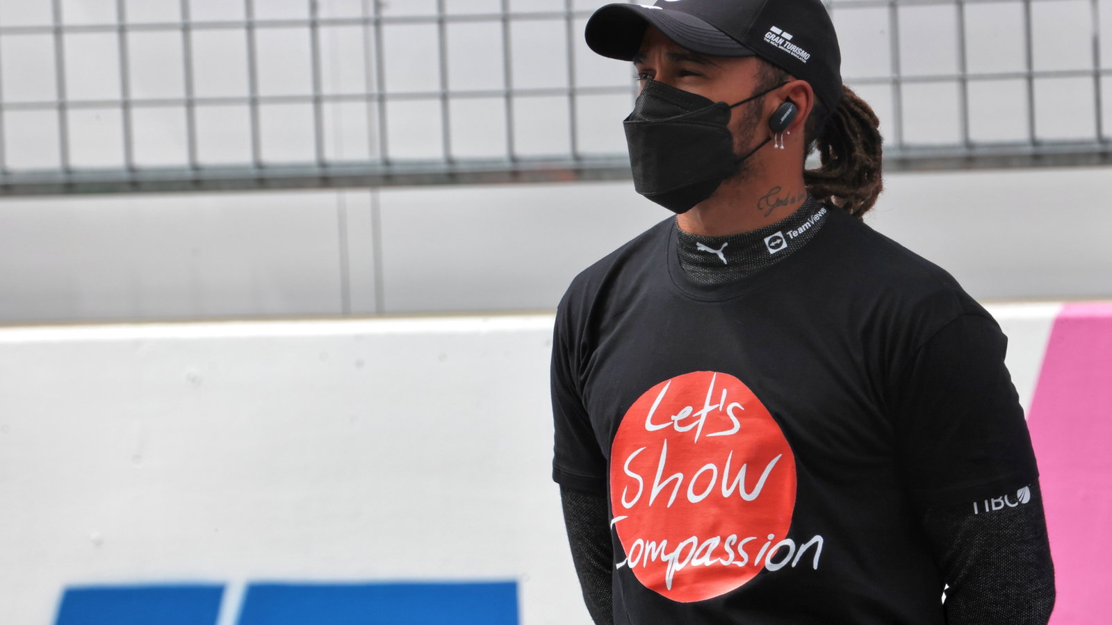 Lewis Hamilton (GBR) Mercedes AMG F1 on the grid.