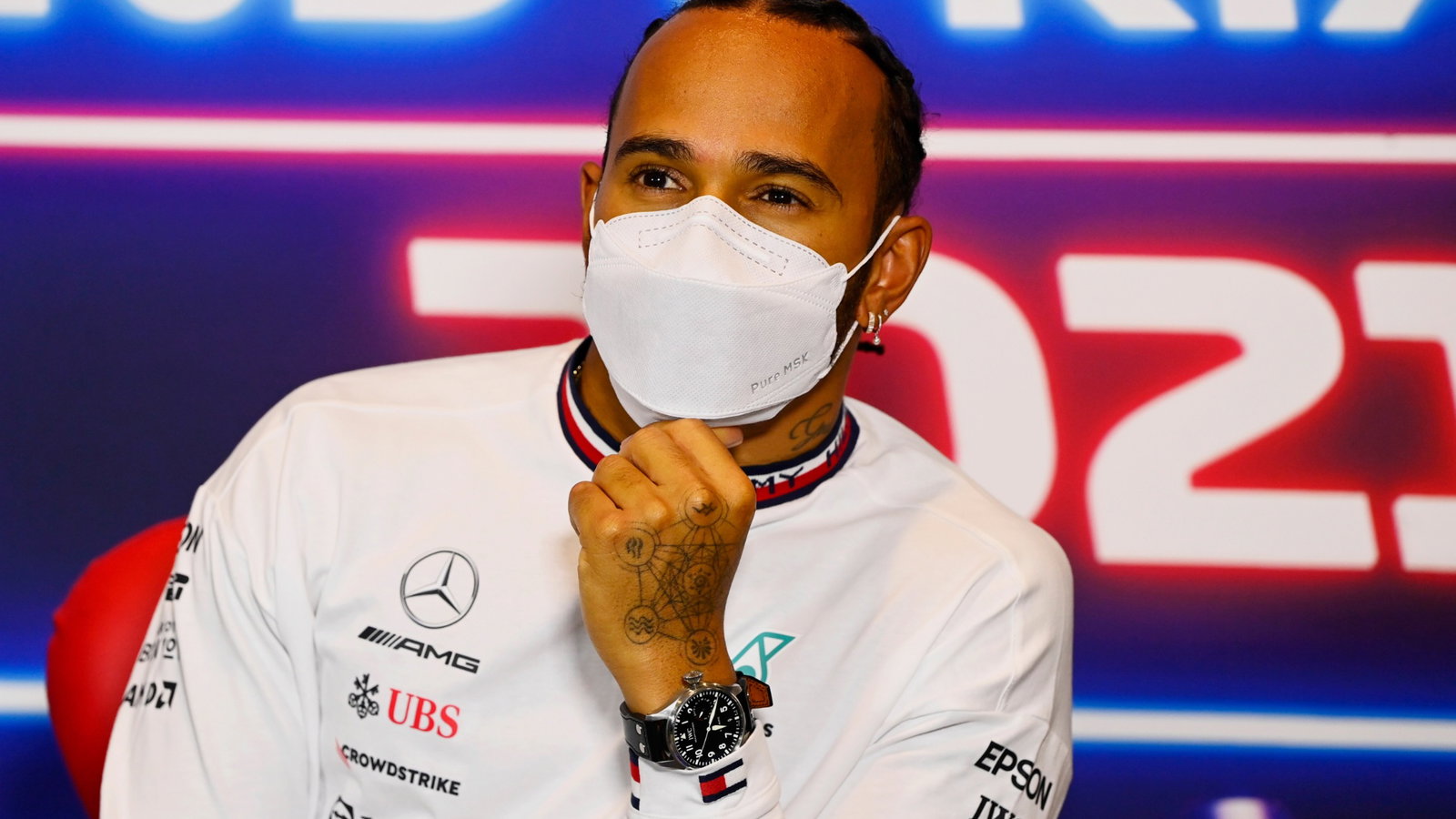 Lewis Hamilton (GBR) Mercedes AMG F1 in the FIA Press Conference.