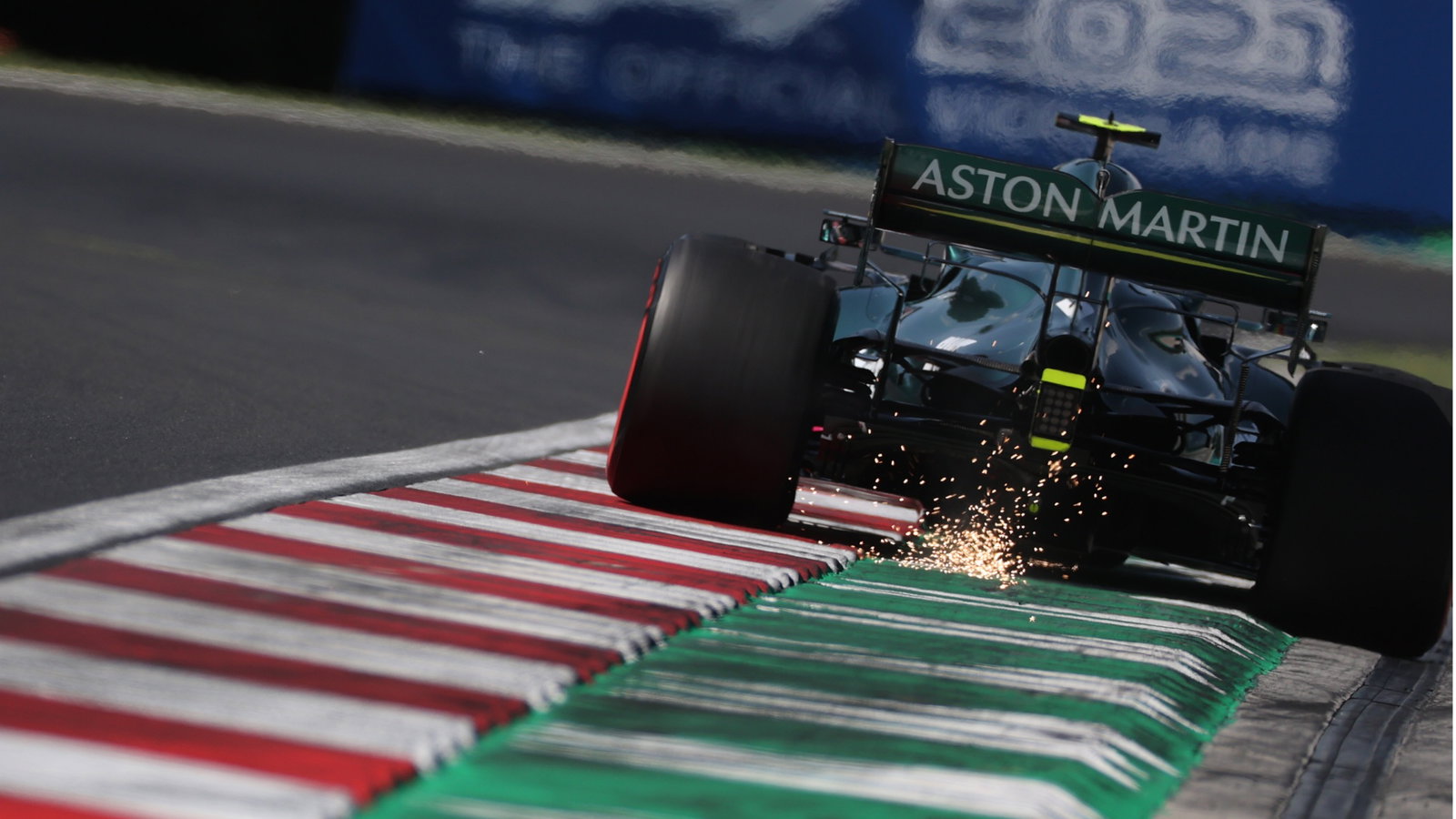 Sebastian Vettel (GER) Aston Martin F1 Team AMR21.