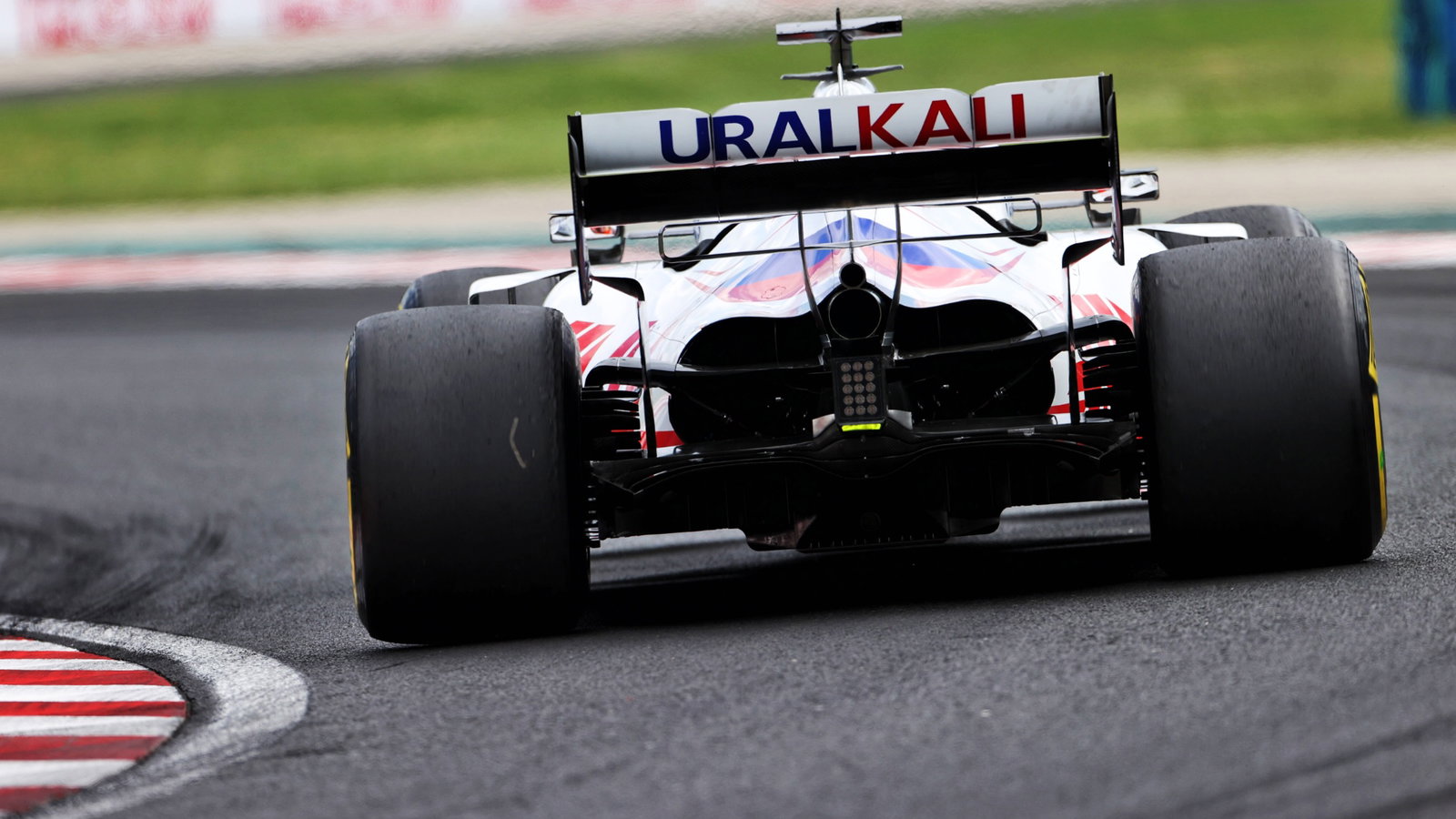 Nikita Mazepin (RUS) Haas F1 Team VF-21.