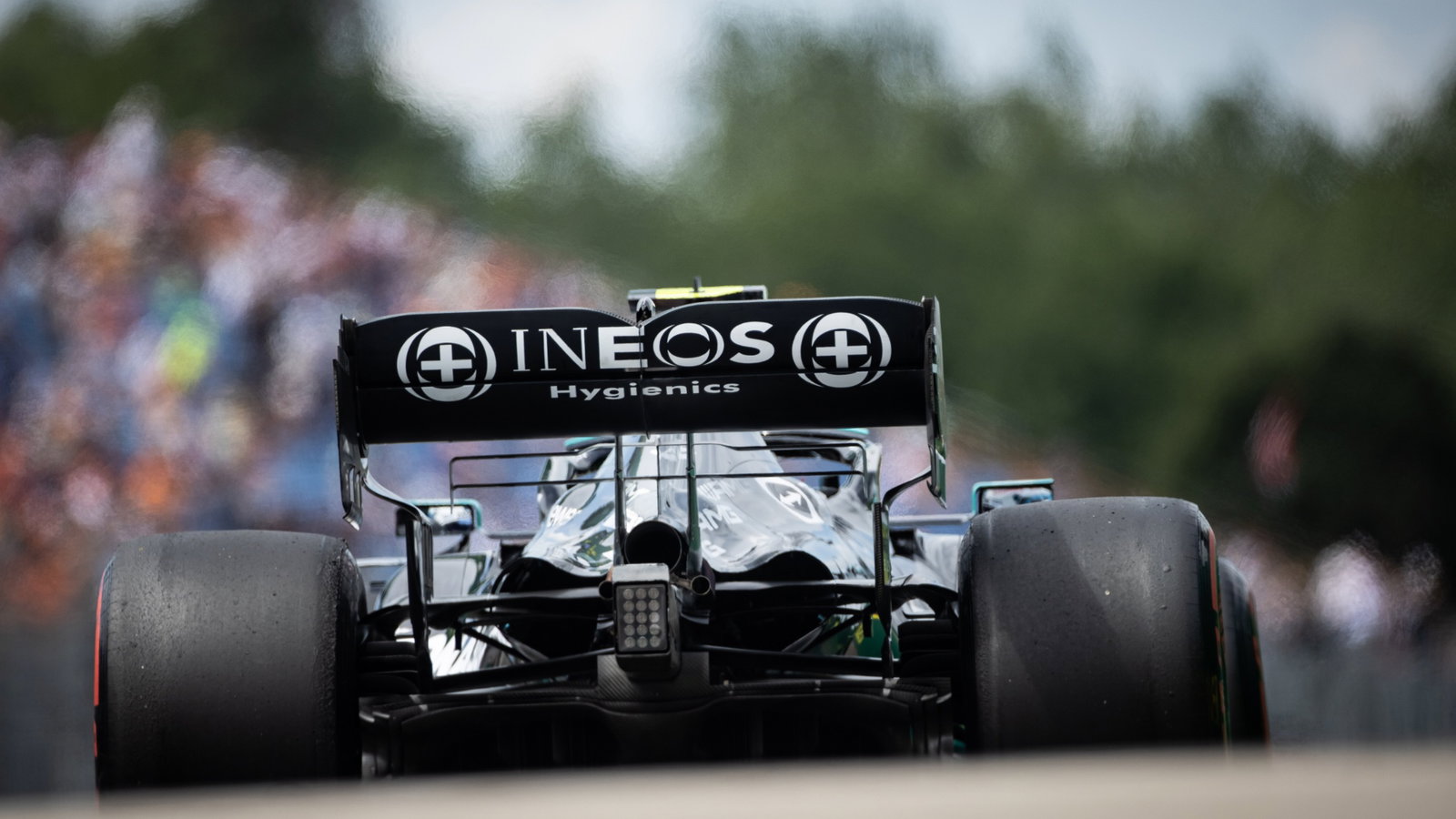 Valtteri Bottas (FIN) Mercedes AMG F1 W12.