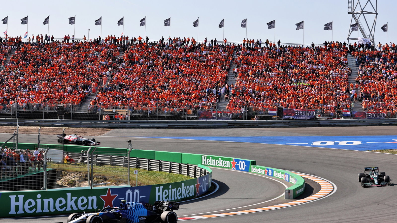 Nicholas Latifi (CDN) Williams Racing FW43B.