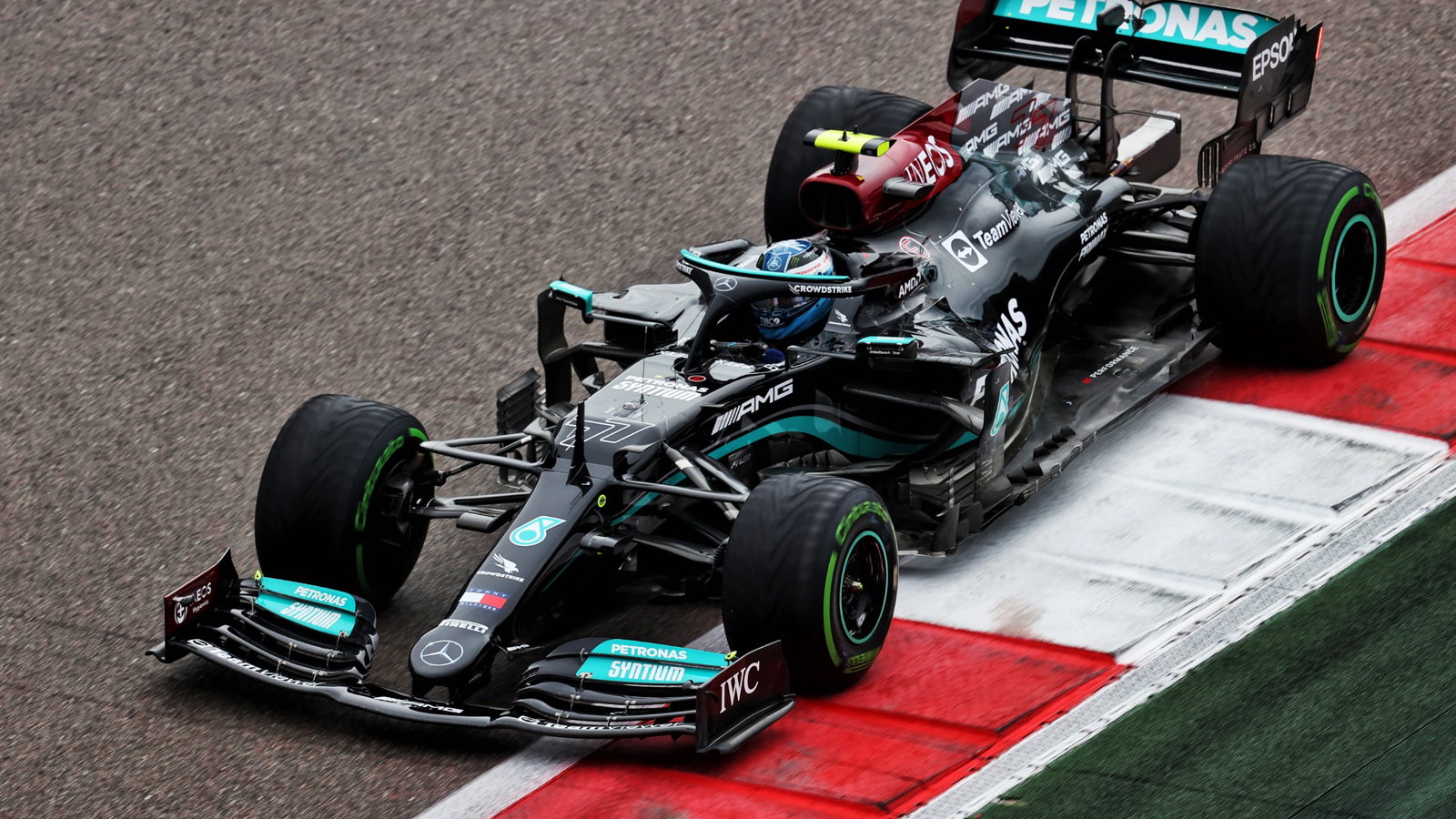 Valtteri Bottas (FIN) Mercedes AMG F1 W12.