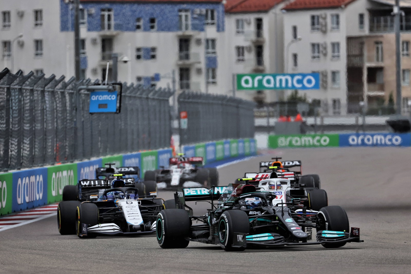 Valtteri Bottas (FIN) Mercedes AMG F1 W12.
