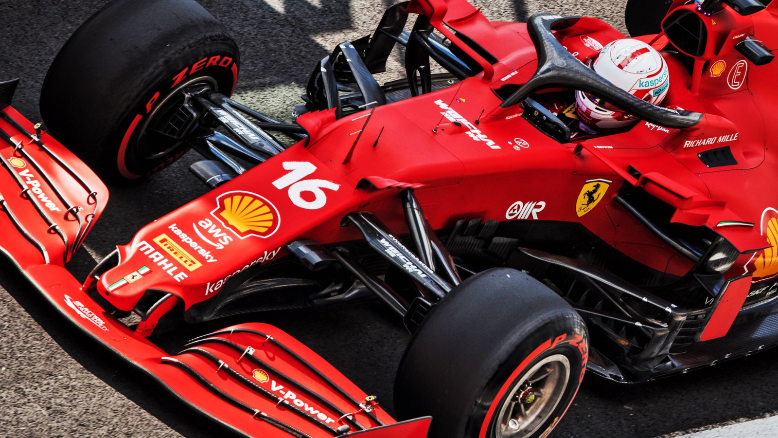 Charles Leclerc (MON) Ferrari SF-21.