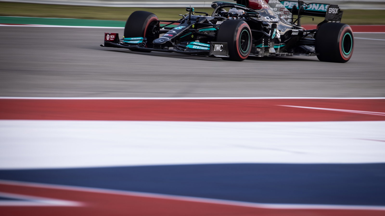 Valtteri Bottas (FIN) Mercedes AMG F1 W12.
