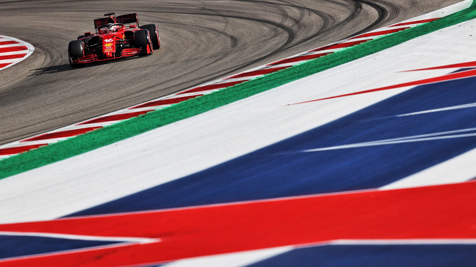 Charles Leclerc (MON) Ferrari SF-21.