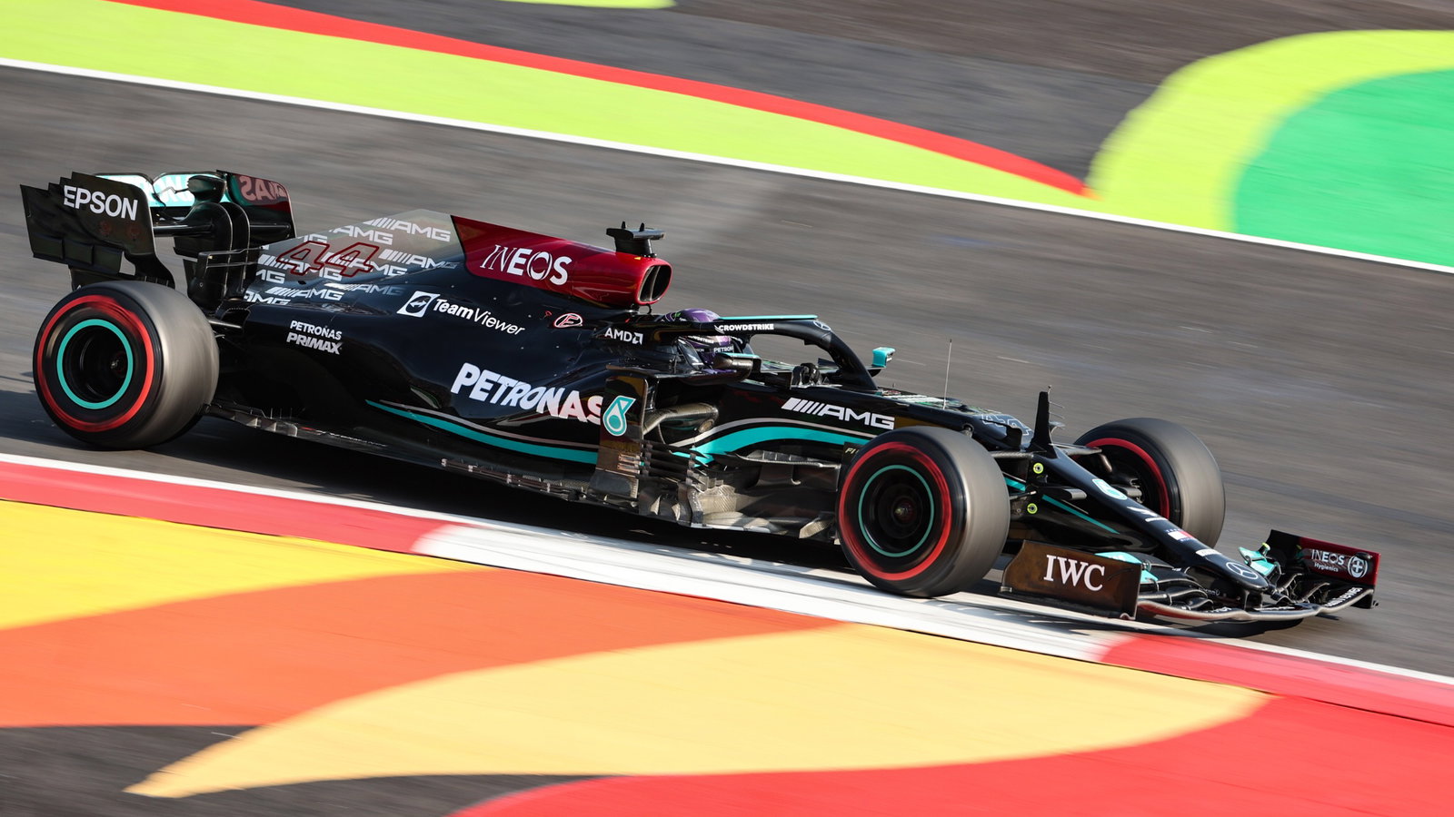 Lewis Hamilton (GBR) Mercedes AMG F1 W12.