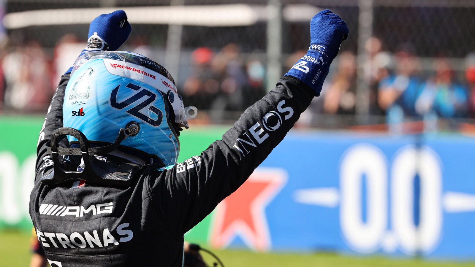 Pole position for Valtteri Bottas (FIN) Mercedes AMG F1 W12.