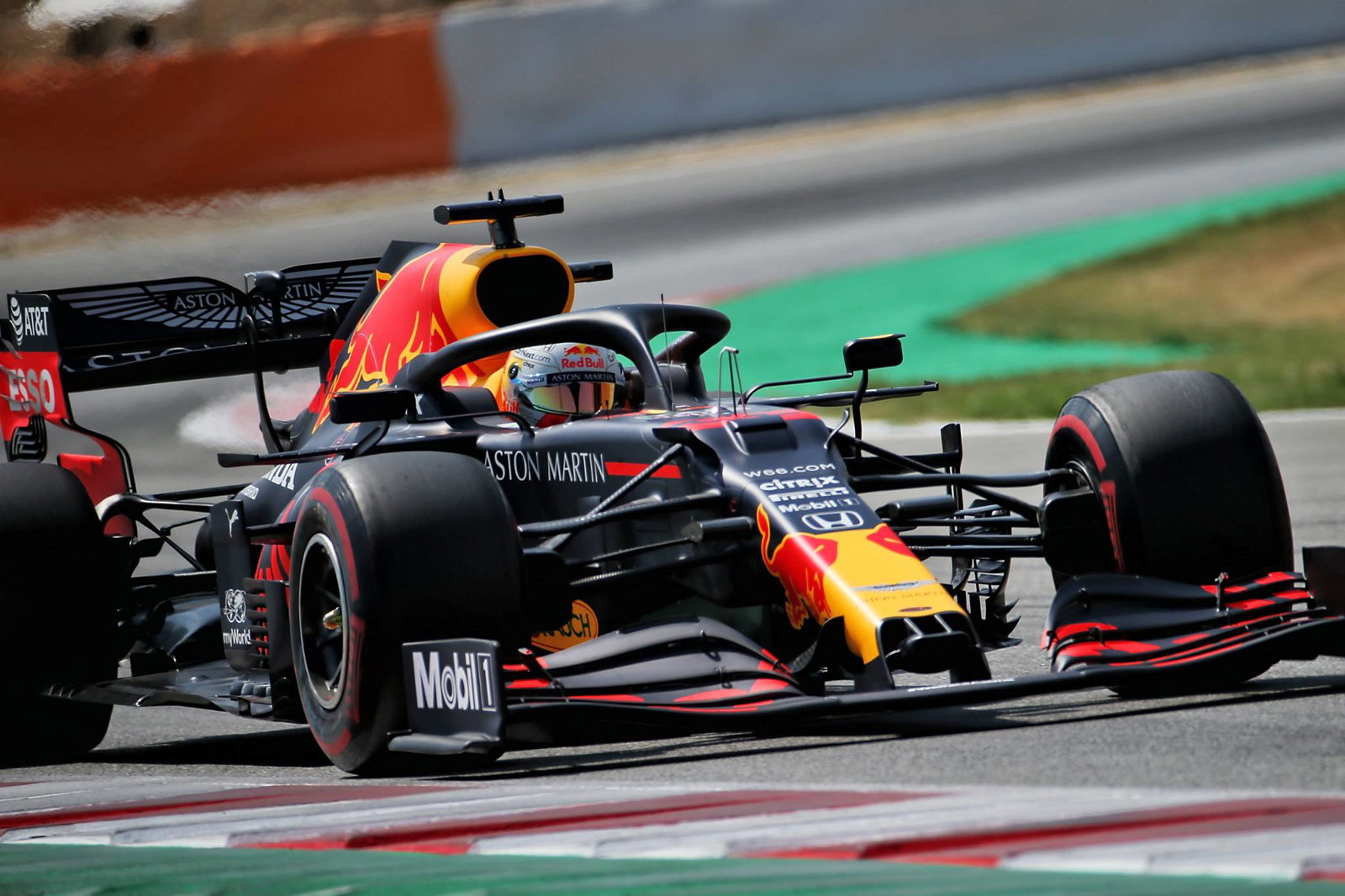 Spanish GP: Hamilton braced for “tough” F1 battle with Verstappen