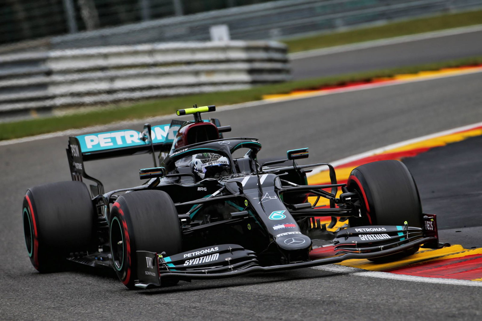 Hamilton mendedikasikan pole F1 GP Belgia untuk aktor AS Boseman