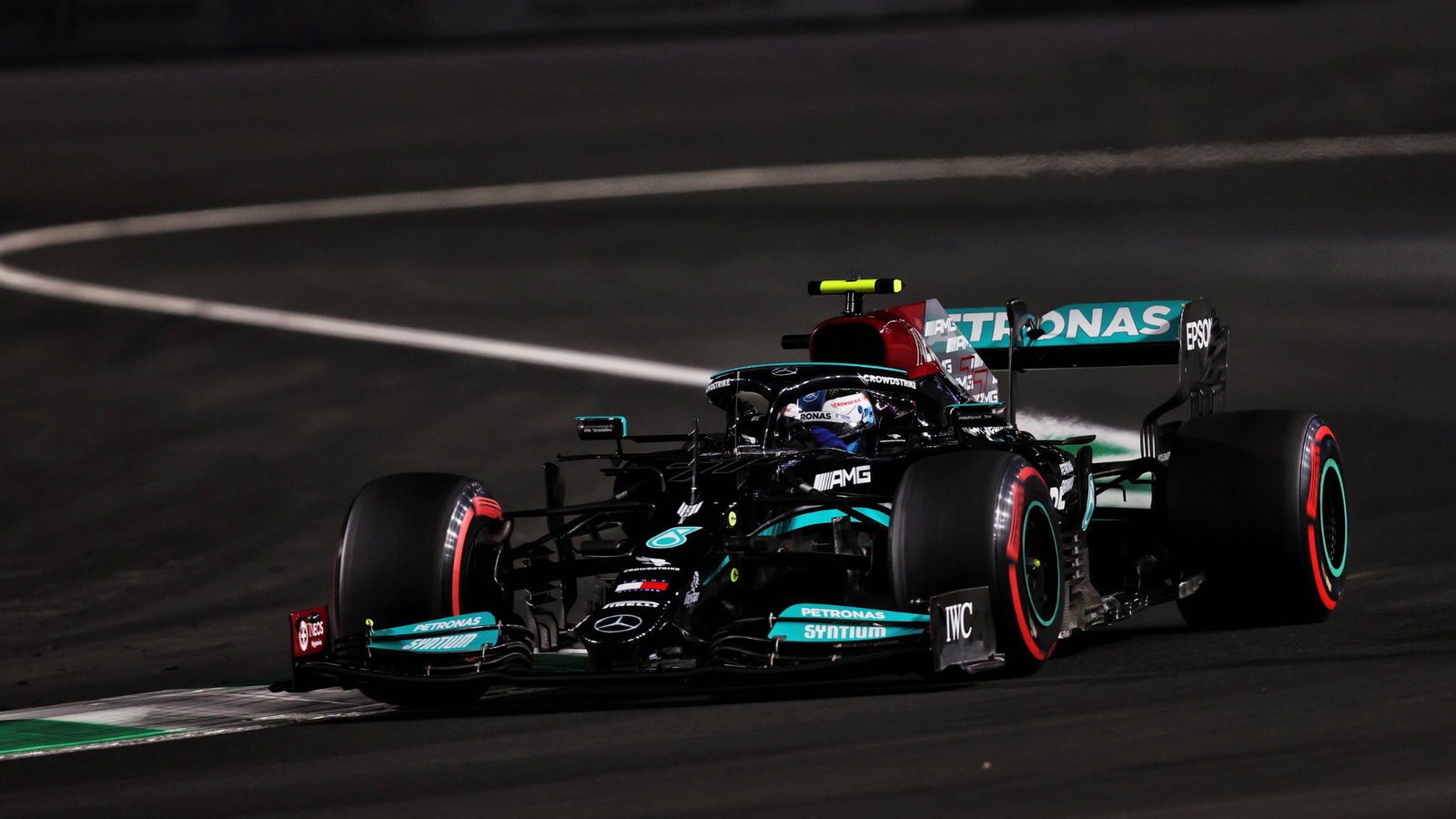 Valtteri Bottas (FIN) Mercedes AMG F1 W12.