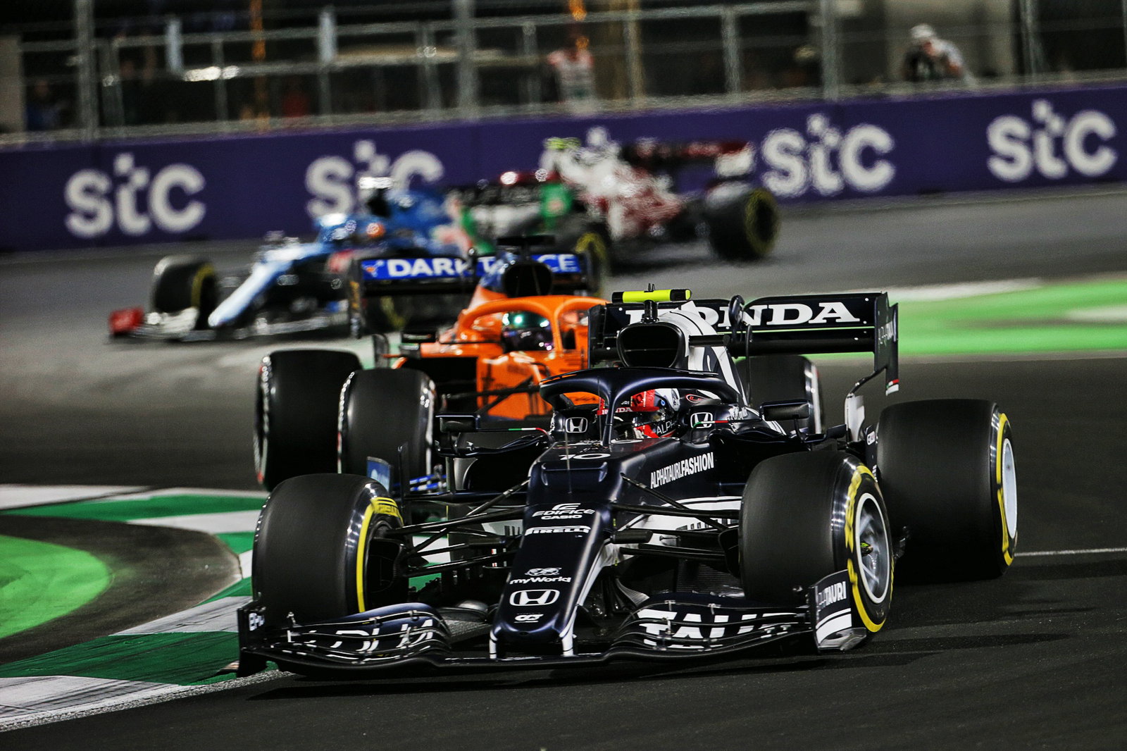 Pierre Gasly (FRA) AlphaTauri AT02.