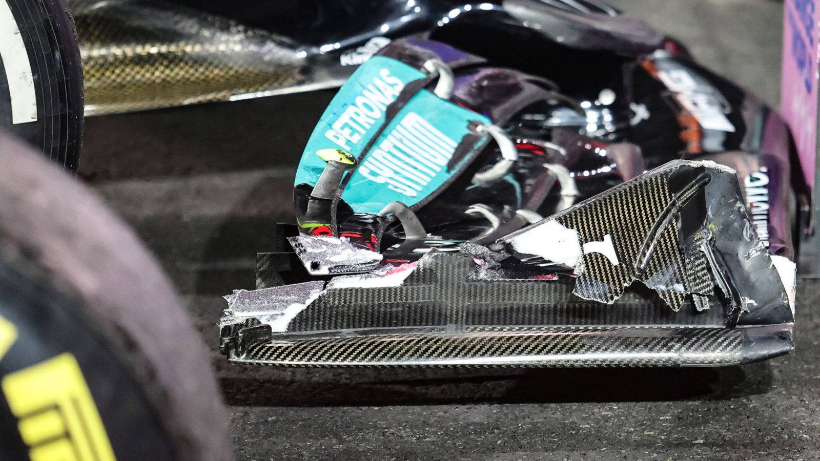 Lewis Hamilton (GBR), Mercedes AMG F1 front wing