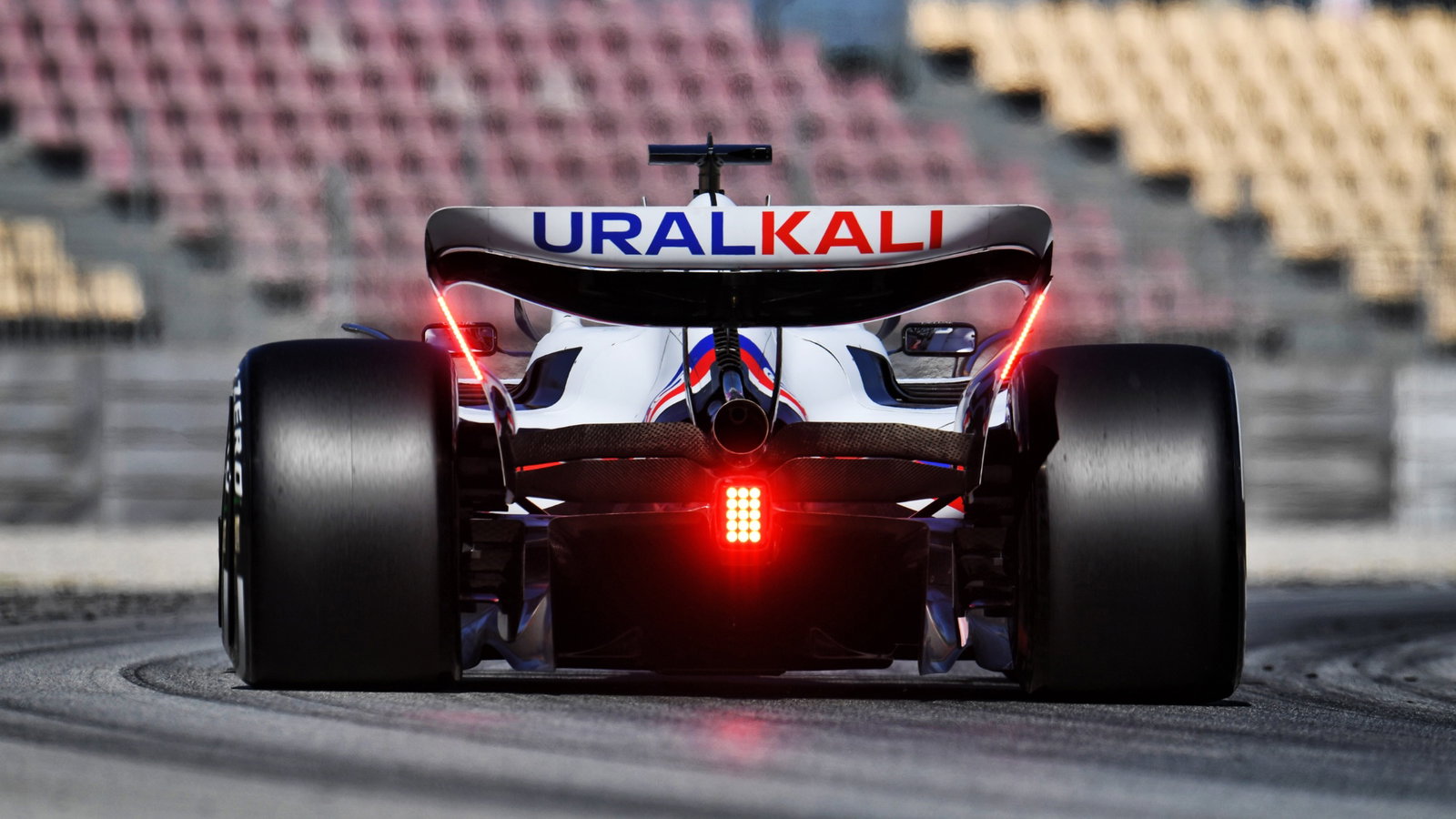 Nikita Mazepin (RUS) Haas F1 Team VF-22.