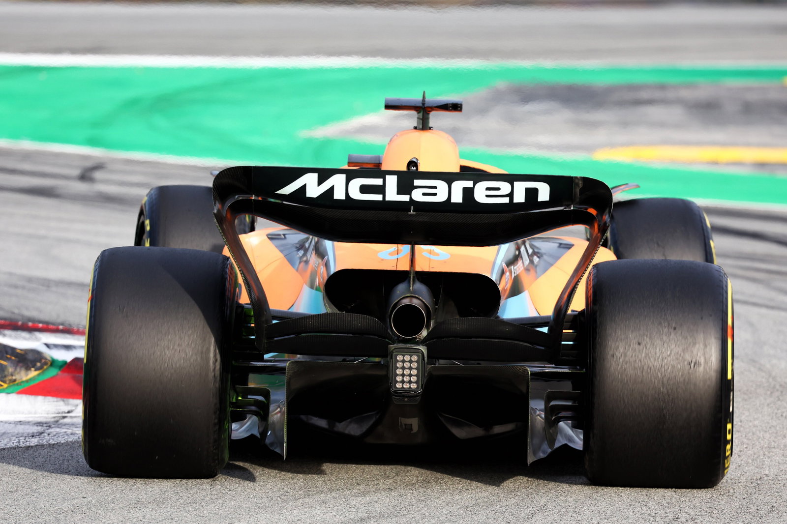 Daniel Ricciardo (AUS) McLaren MCL36.