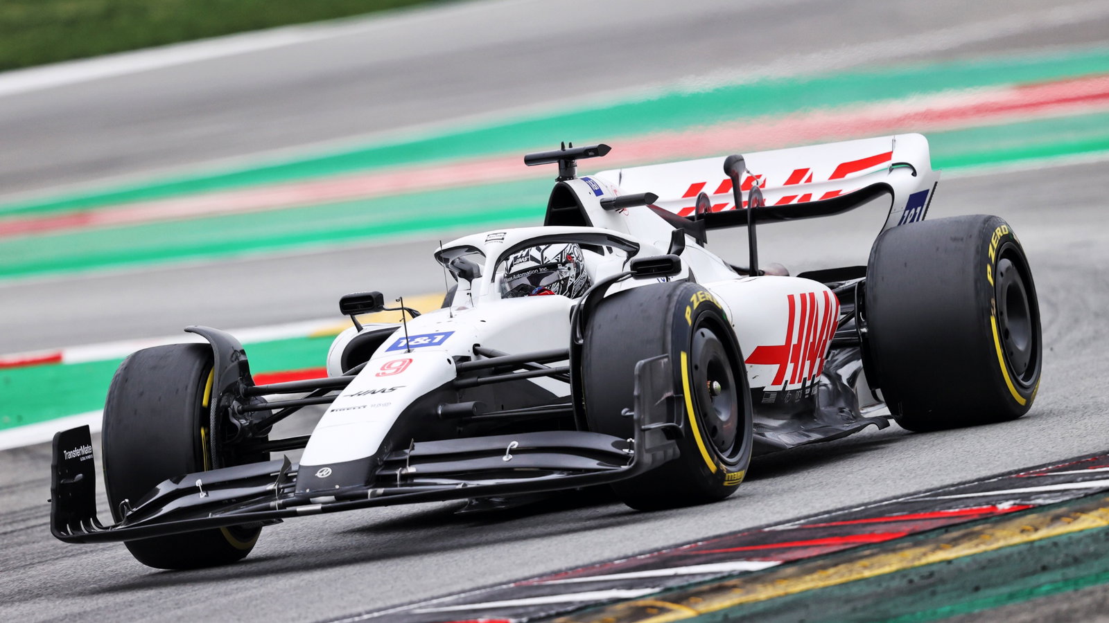 Nikita Mazepin (RUS) Haas F1 Team VF-22.