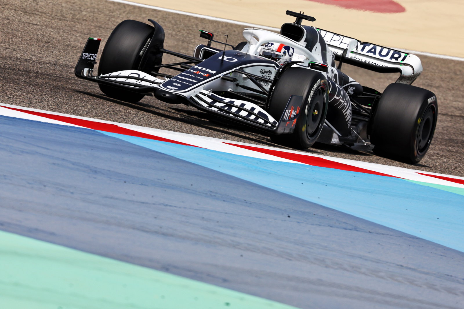 Pierre Gasly (FRA) AlphaTauri AT03.