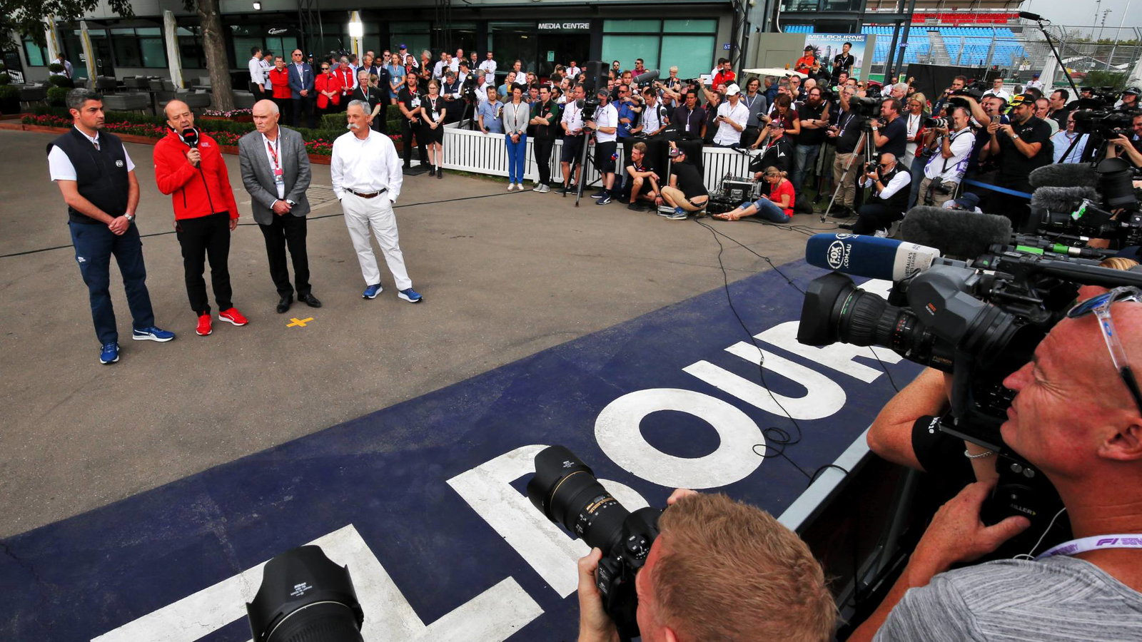 Di mana F1 enam minggu setelah kejatuhan GP Australia?