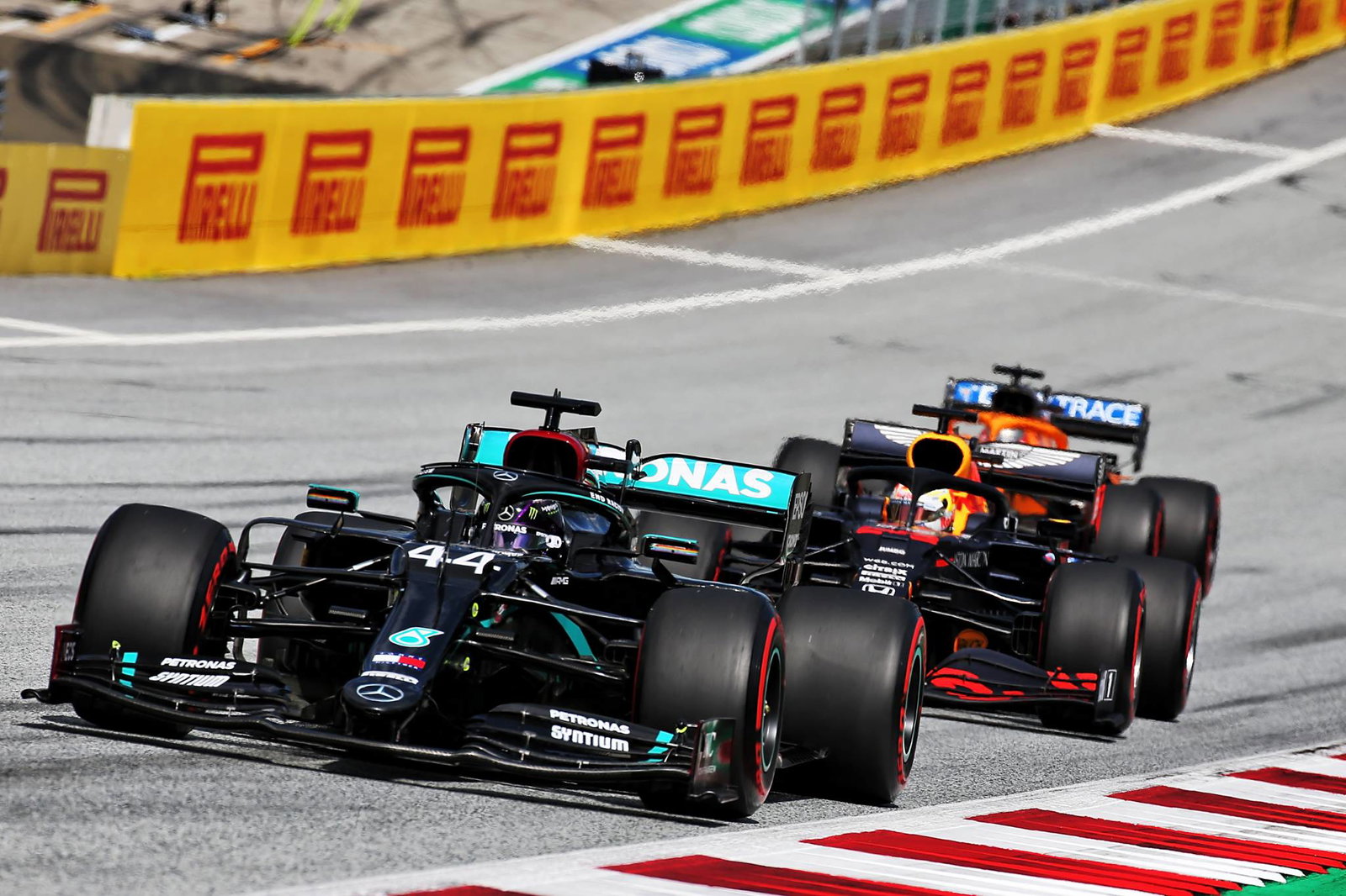 Norris saves best until last again in P8 to P5 charge over final laps