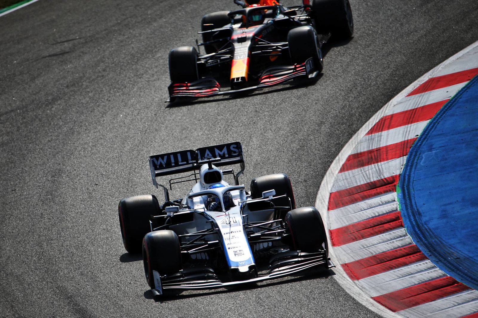 Valtteri Bottas mengungguli Lewis Hamilton di latihan pertama F1 GP Spanyol