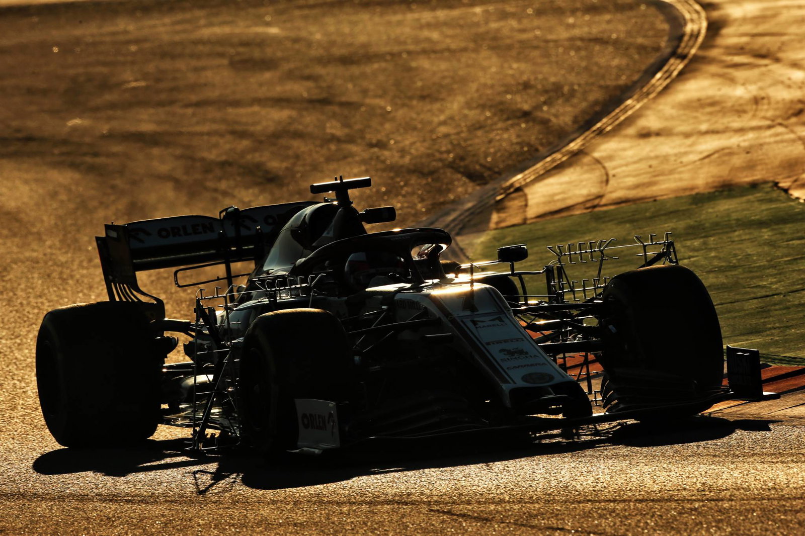 Kimi Raikkonen tops second day as Mercedes hits trouble in F1 testing