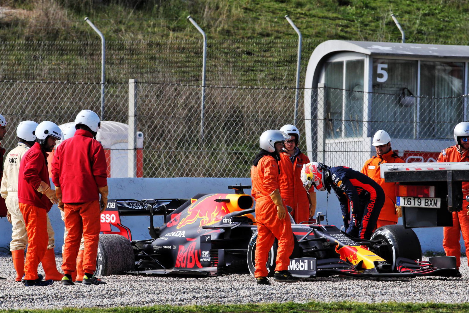 Sebastian Vettel quickest on wet-dry penultimate F1 test morning