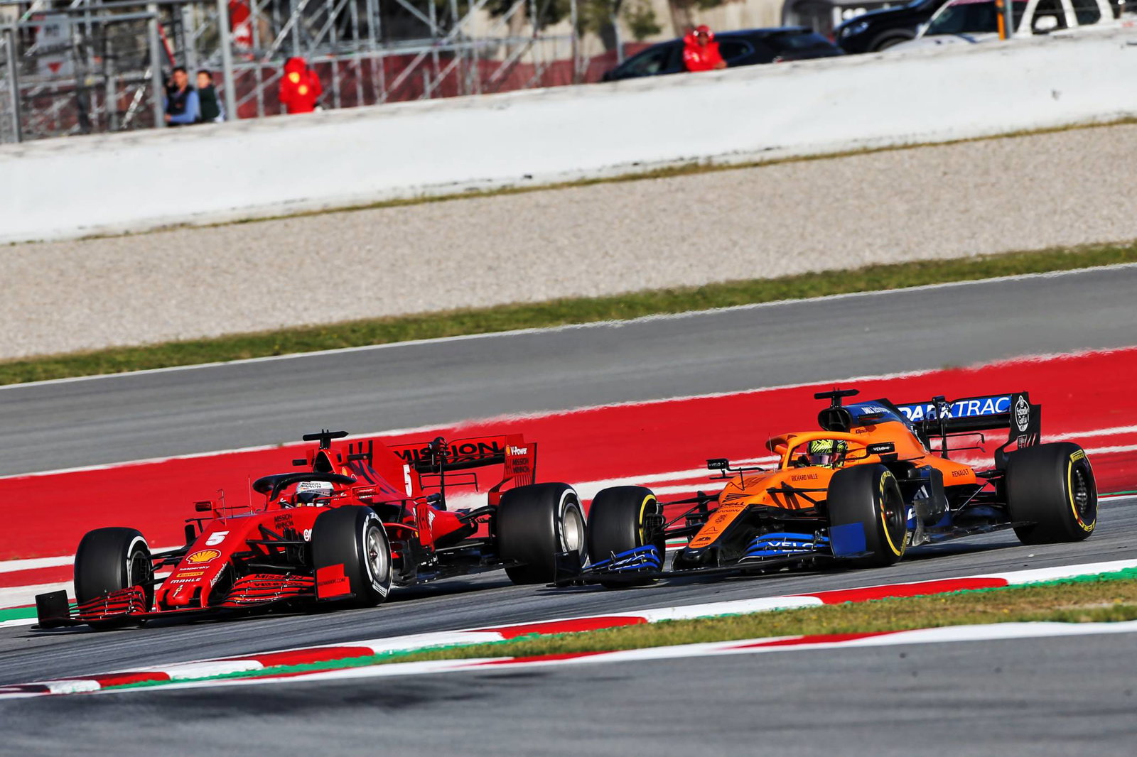 Api Vettel untuk Ferrari masih membara tetapi pertanyaan tetap ada di tahun kunci