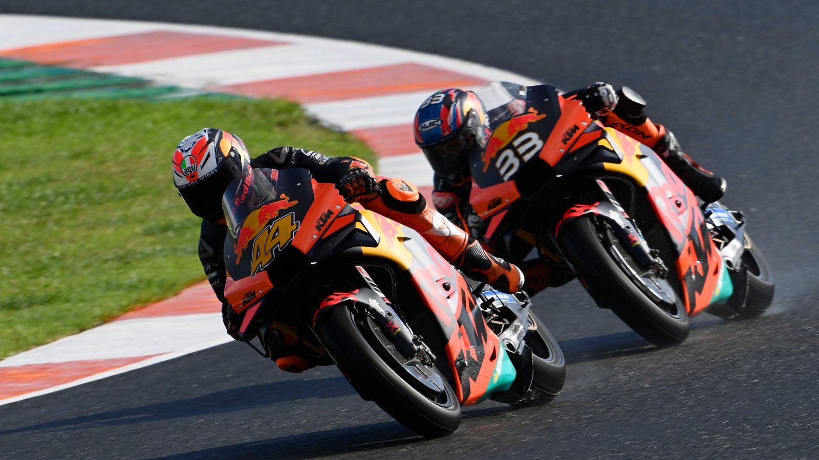 Brad Binder, Pol Espargaro, European MotoGP, 07 November 2020