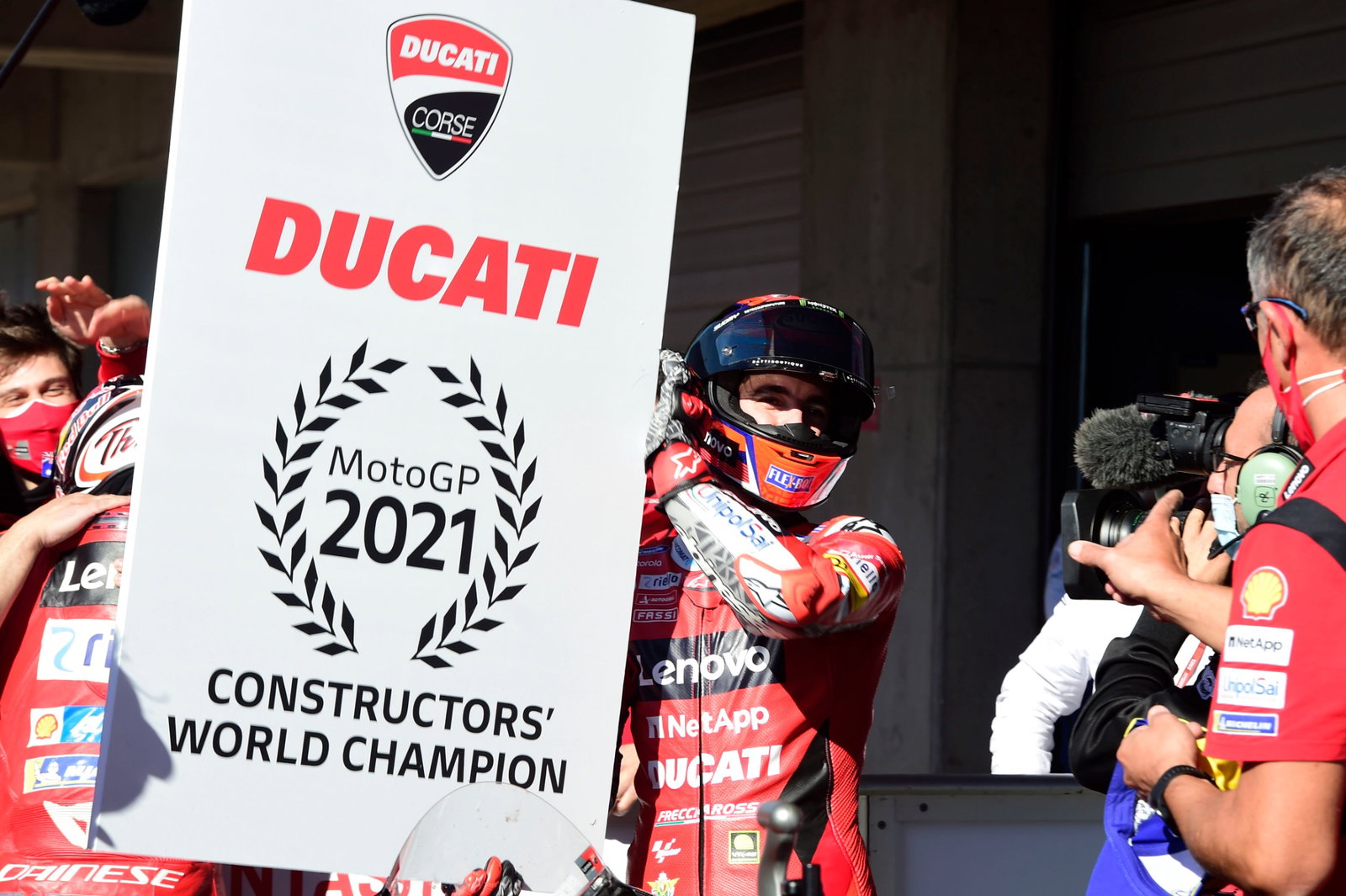 Jack Miller, Francesco Bagnaia, Algarve MotoGP race, 7 November 2021