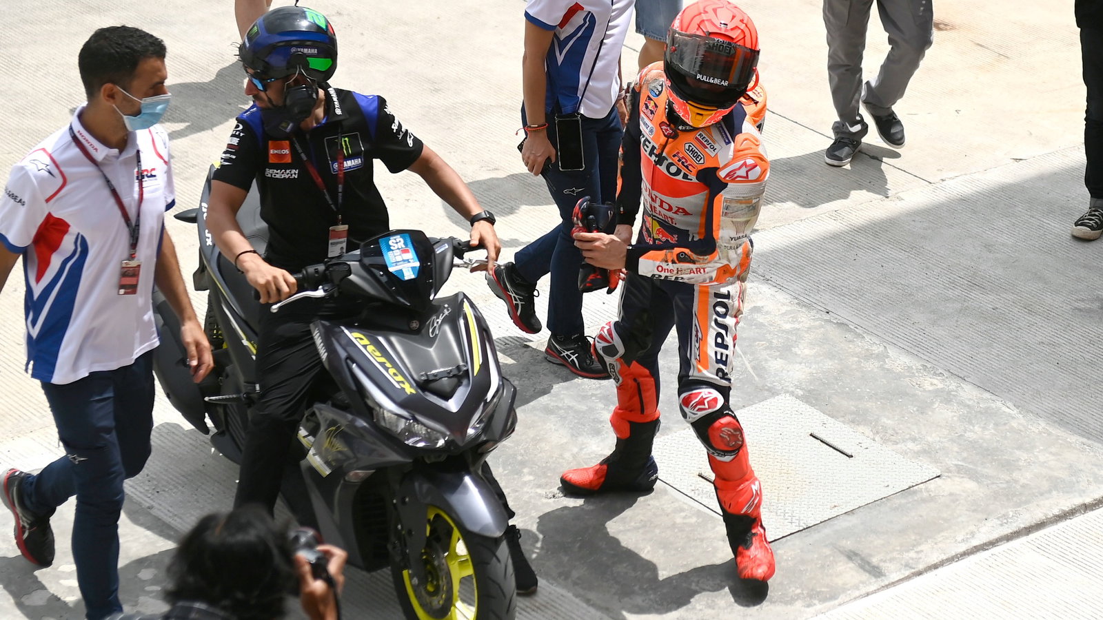 Marc Marquez arriving back to the paddock after highsiding, MotoGP, Indonesian MotoGP, 20 March 2022