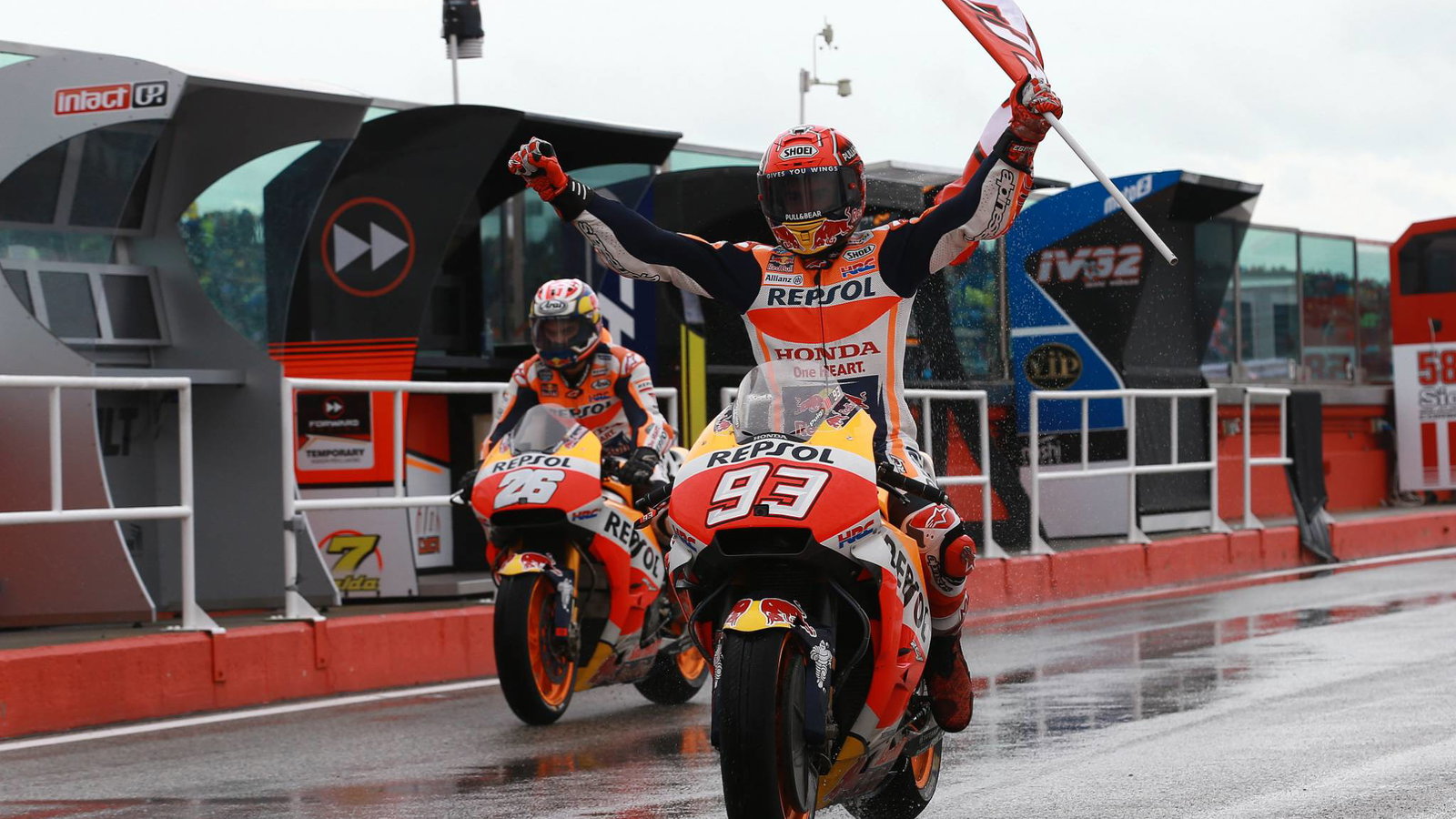 MotoGP Misano: Majestic Marquez ties title lead