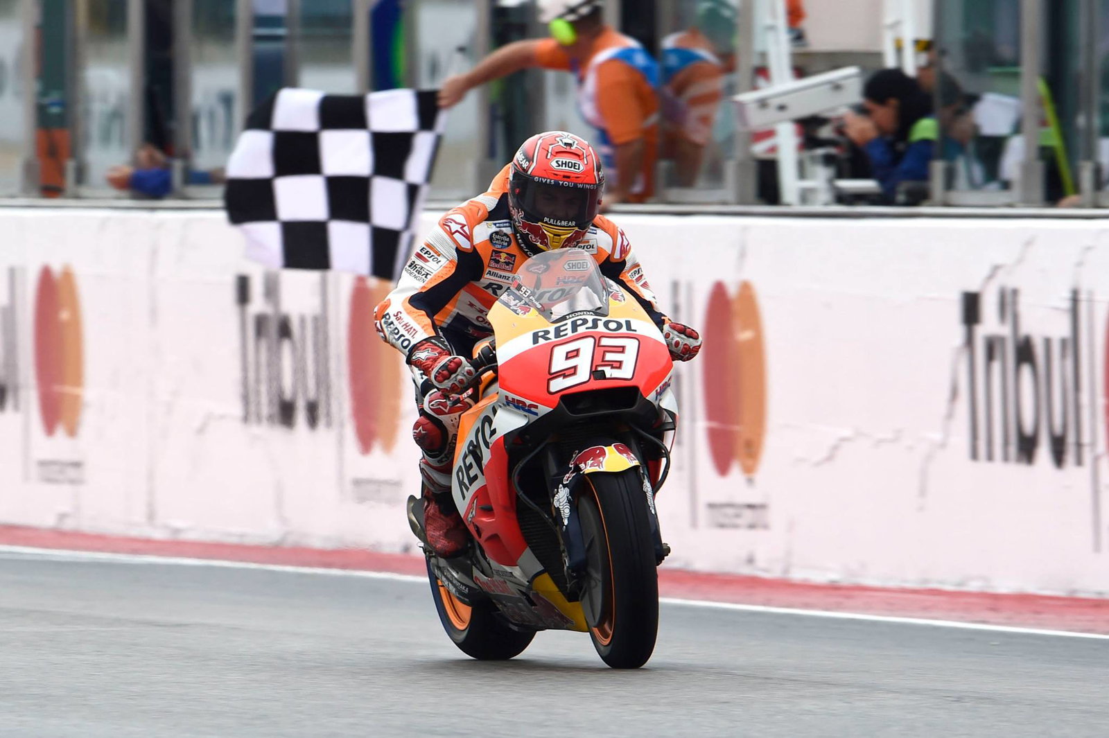 Misano MotoGP: Marquez 'saddened' by grandstand jeers