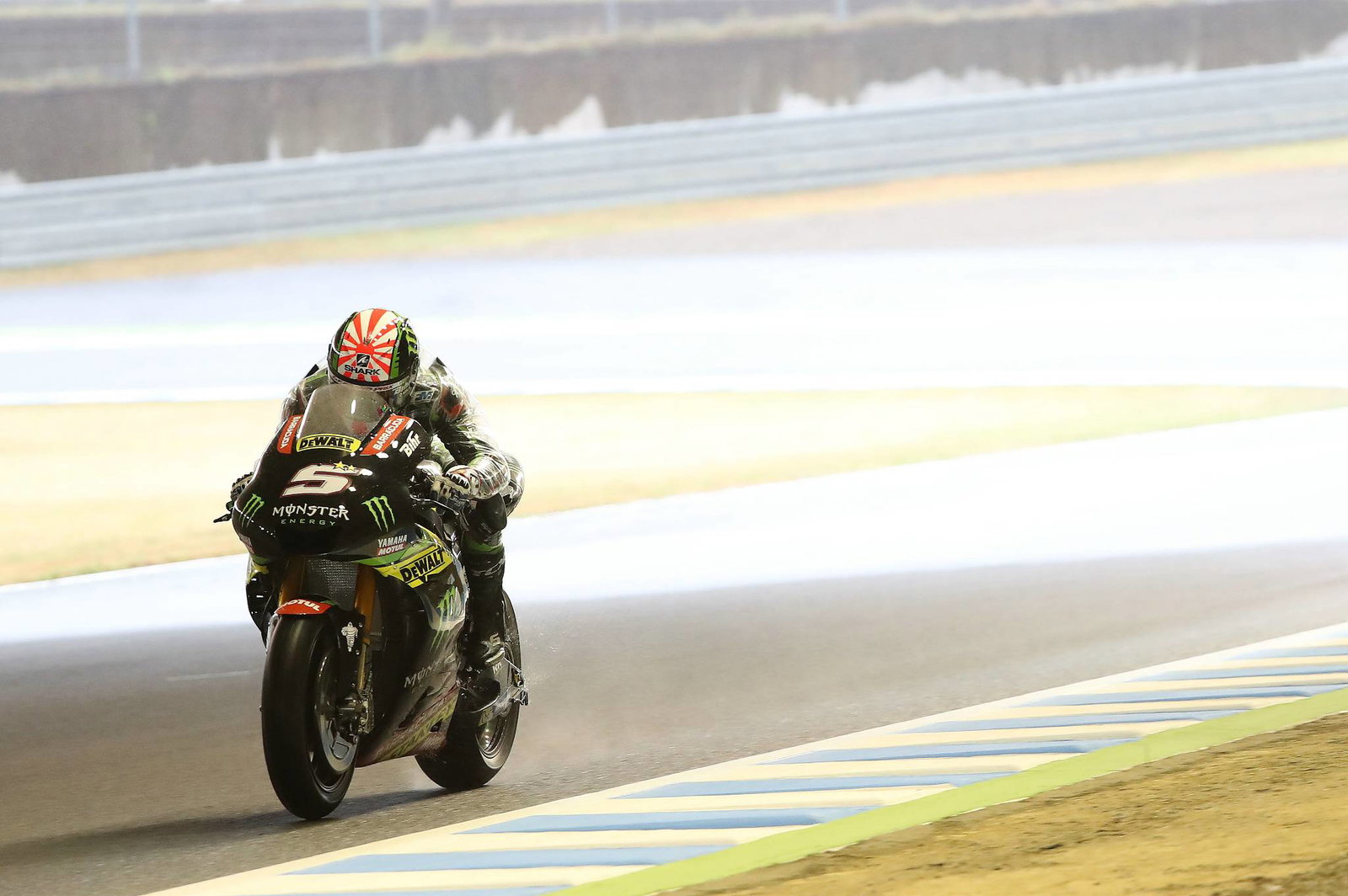 MotoGP Japan: Rossi: Fall, slick gamble follows 'good morning'