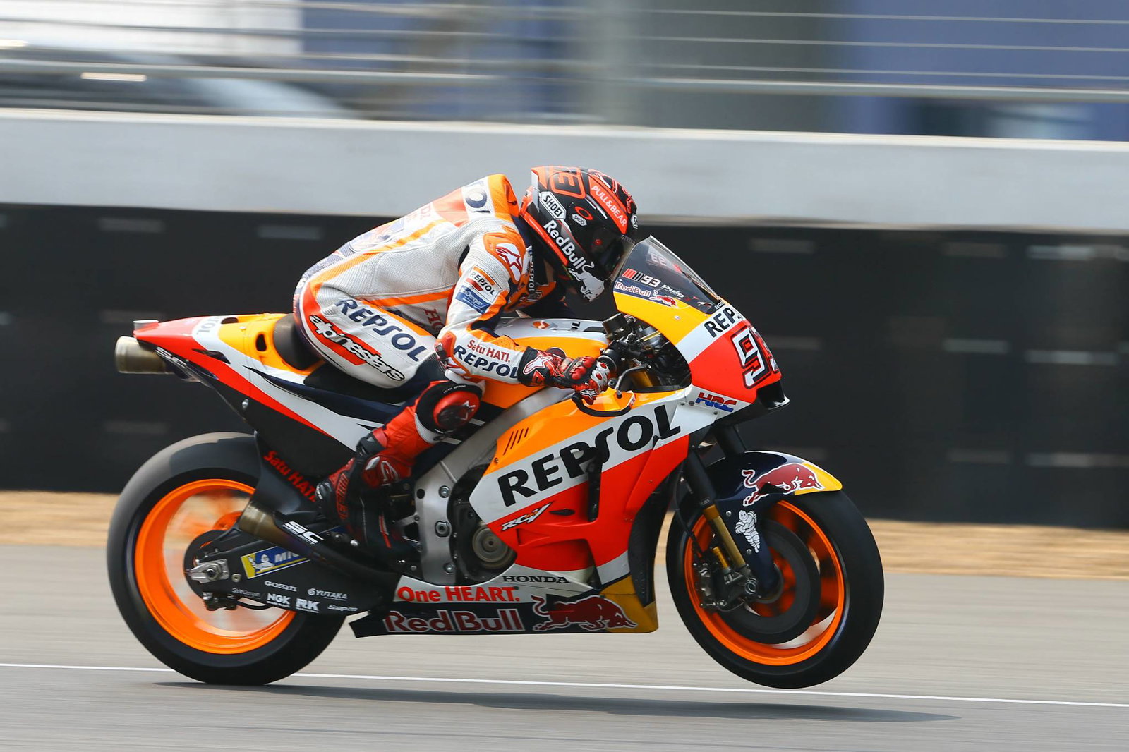 2018 Qatar MotoGP Test - Thursday LIVE!