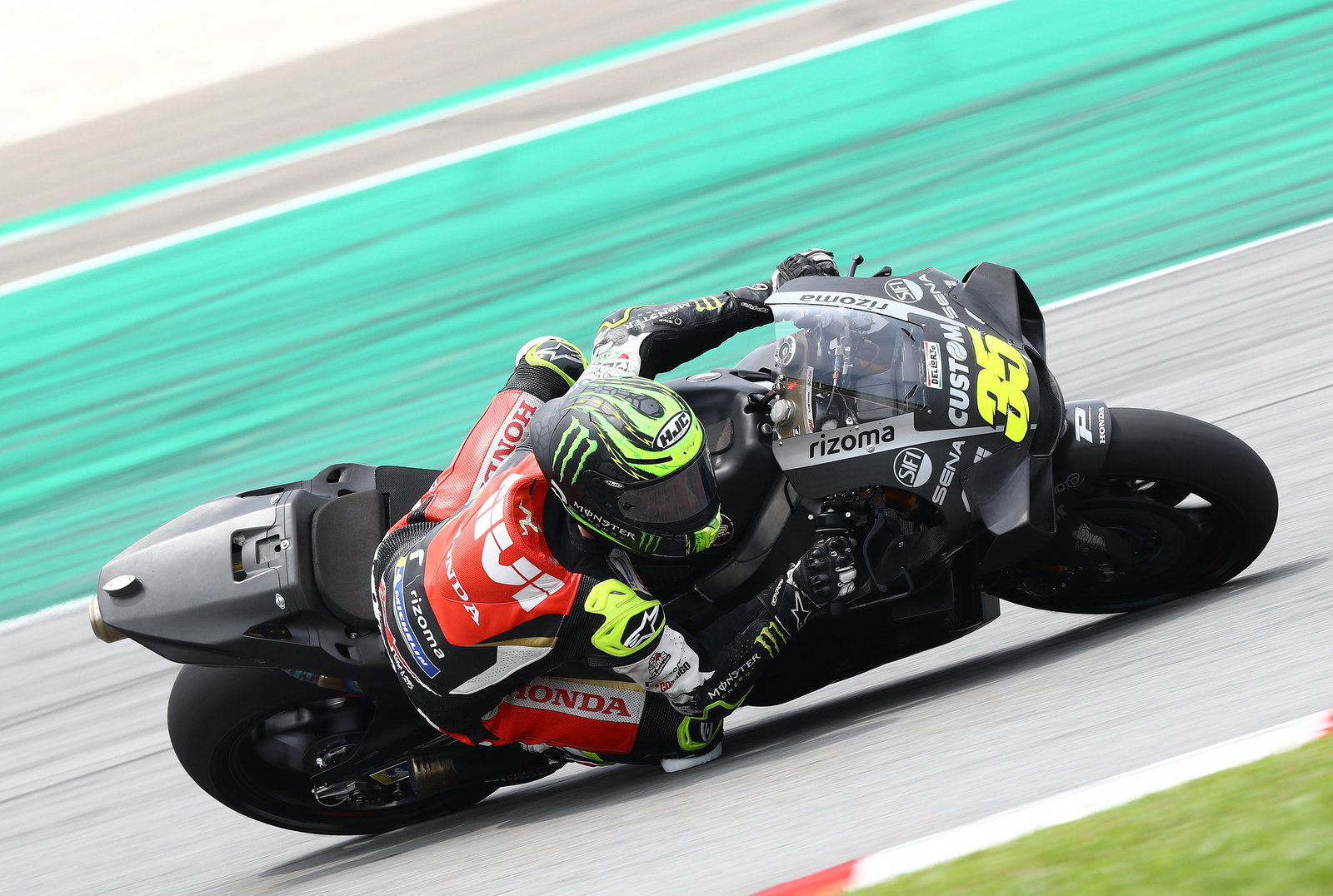 MotoGP: Vinales 'resists' time attack for race pace