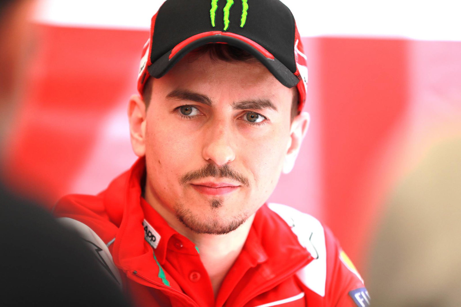 MotoGP: Espargaro: Hapus bendera hitam dari peraturan - kami tidak menggunakannya