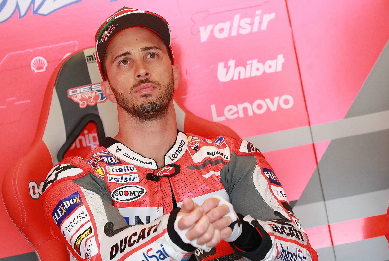 Jakub Kornfeil umumkan pensiun dini
