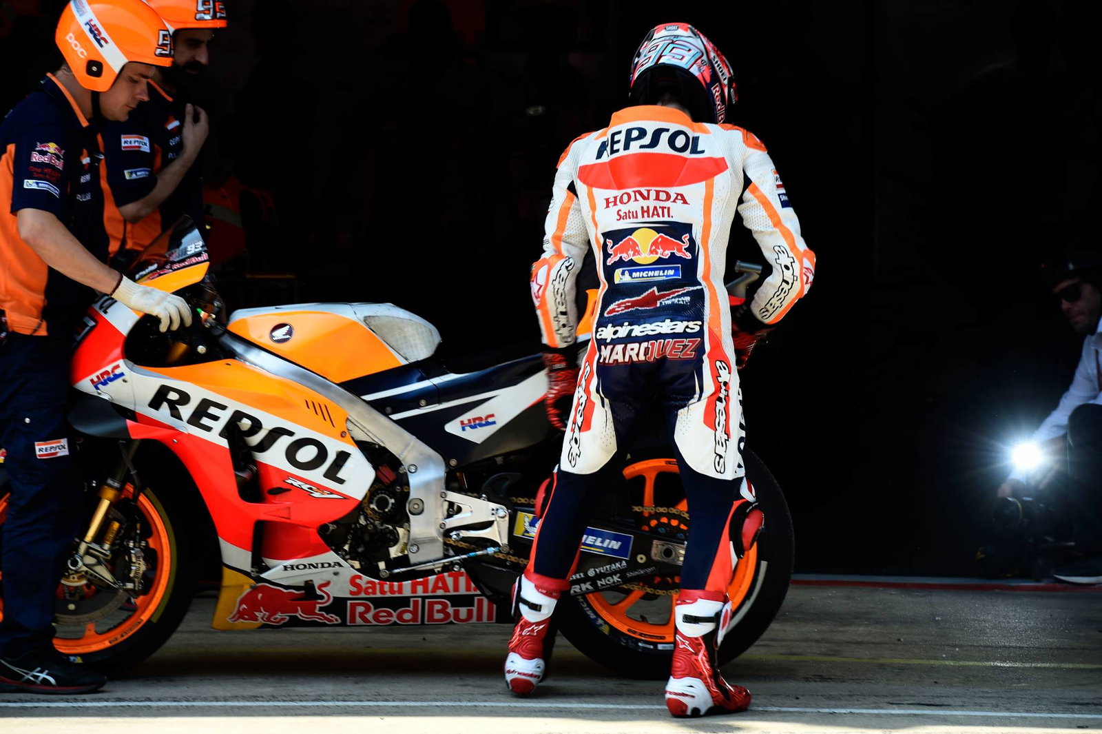 Assen MotoGP: Marquez fastest from Yamahas, Lorenzo falls